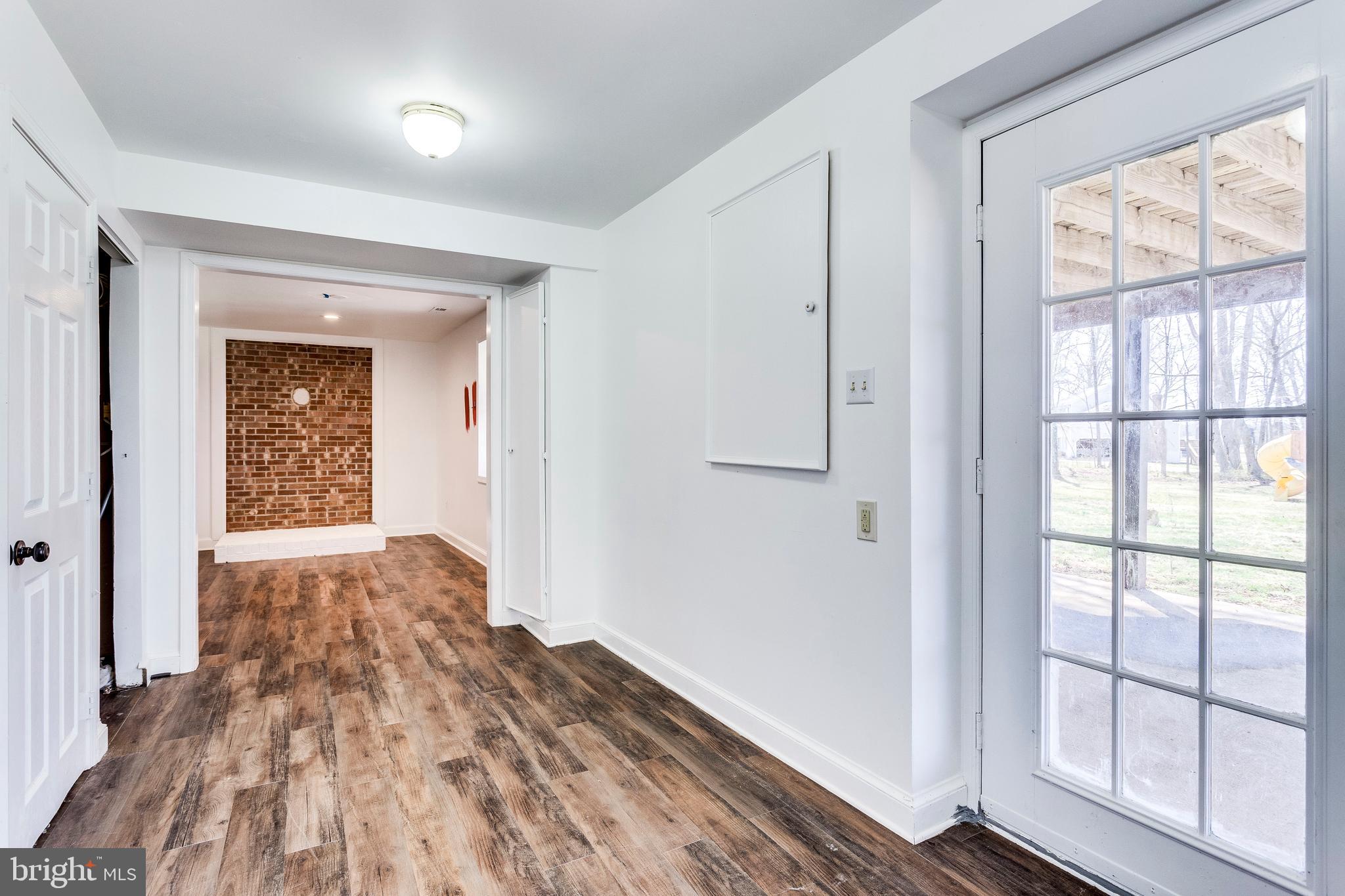 ENGLISH MEADOWS - Residential