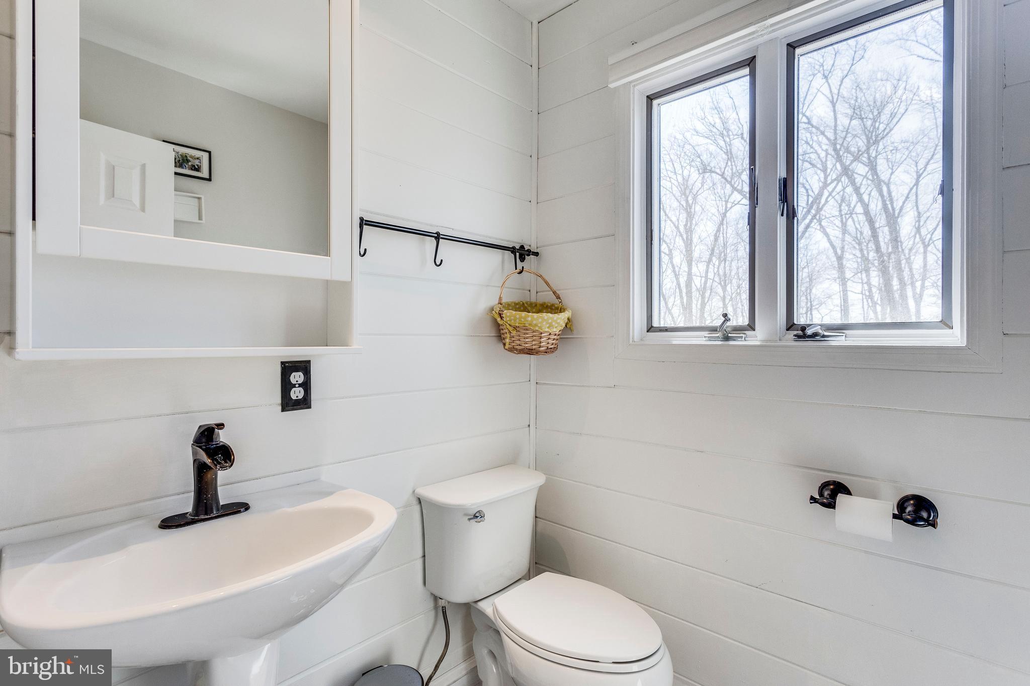 ENGLISH MEADOWS - Residential