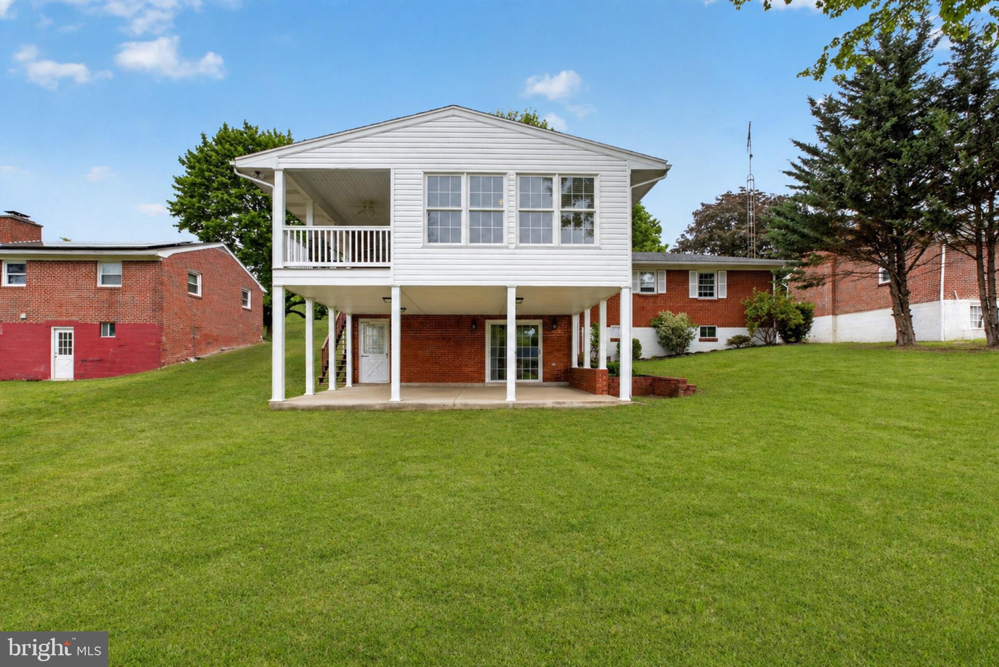 WEST END - Residential