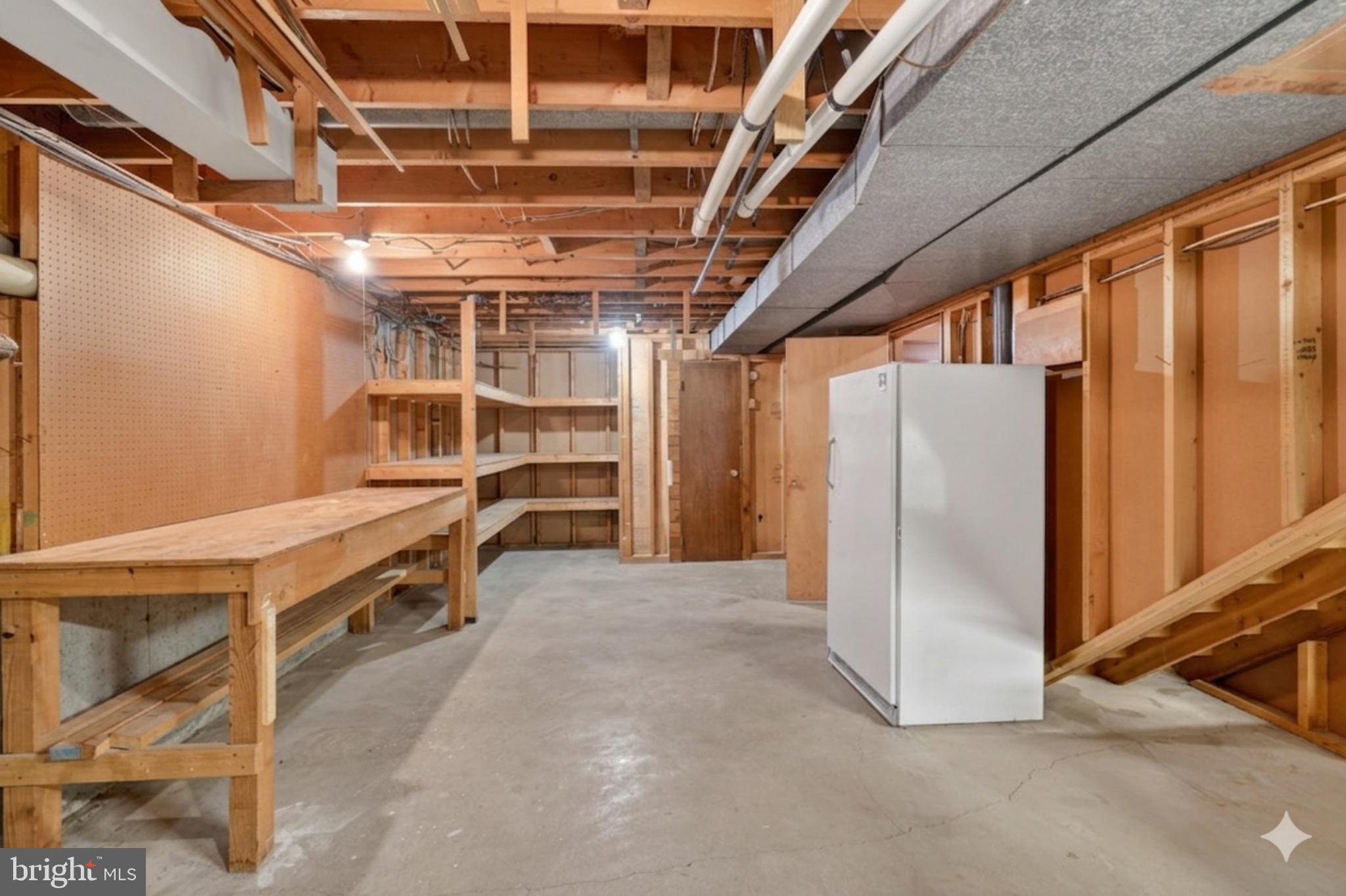 WEST END - Residential