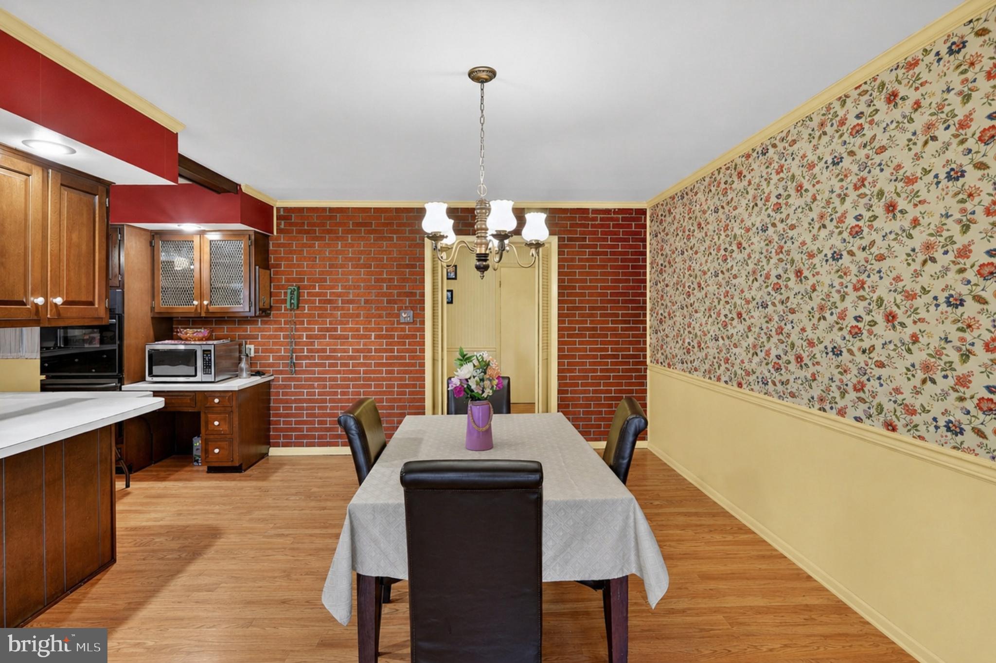 WEST END - Residential