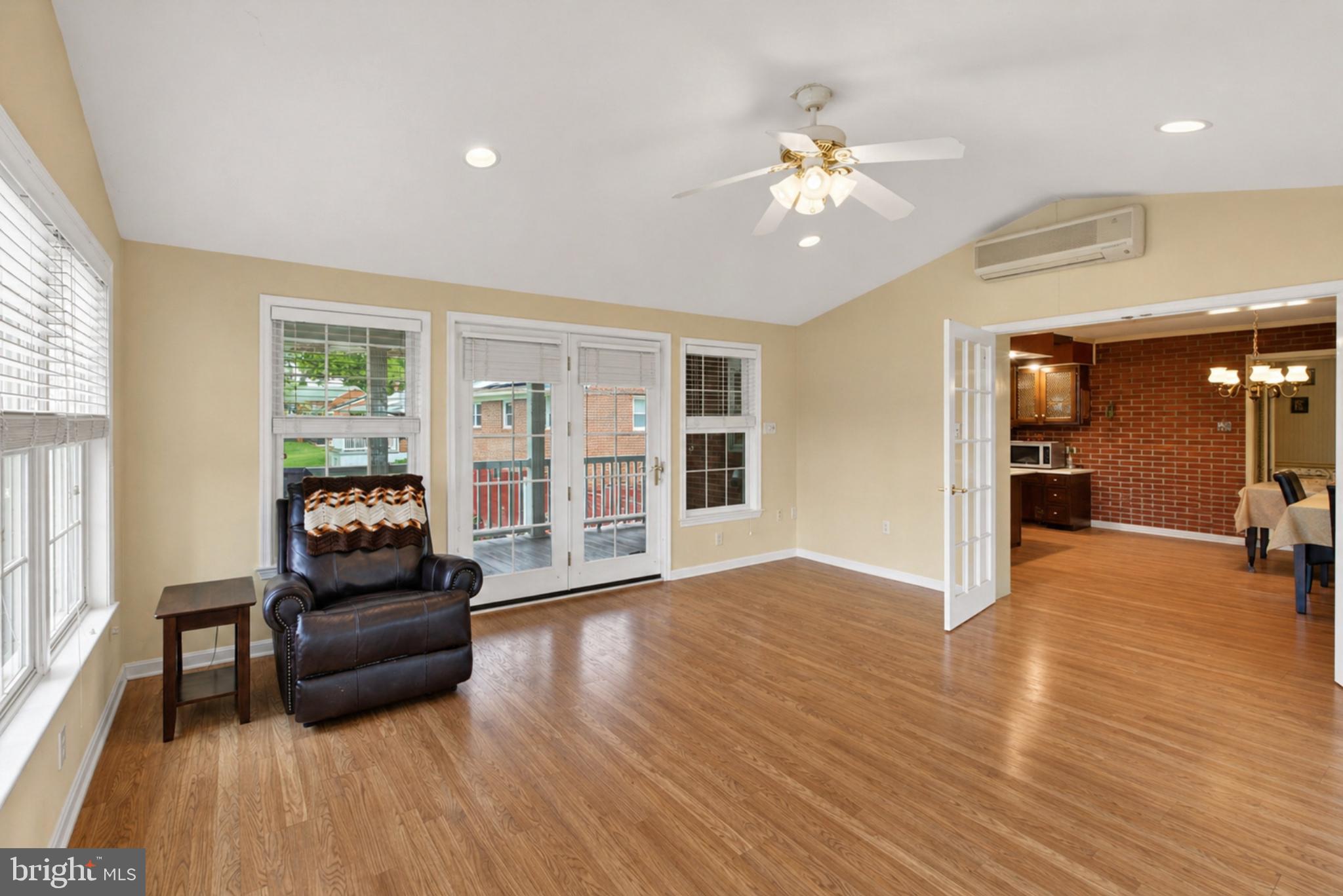 WEST END - Residential