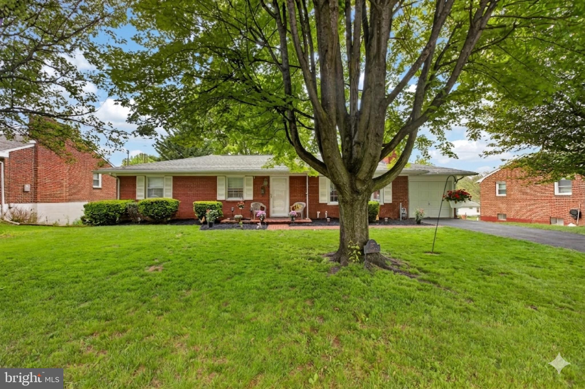 WEST END - Residential