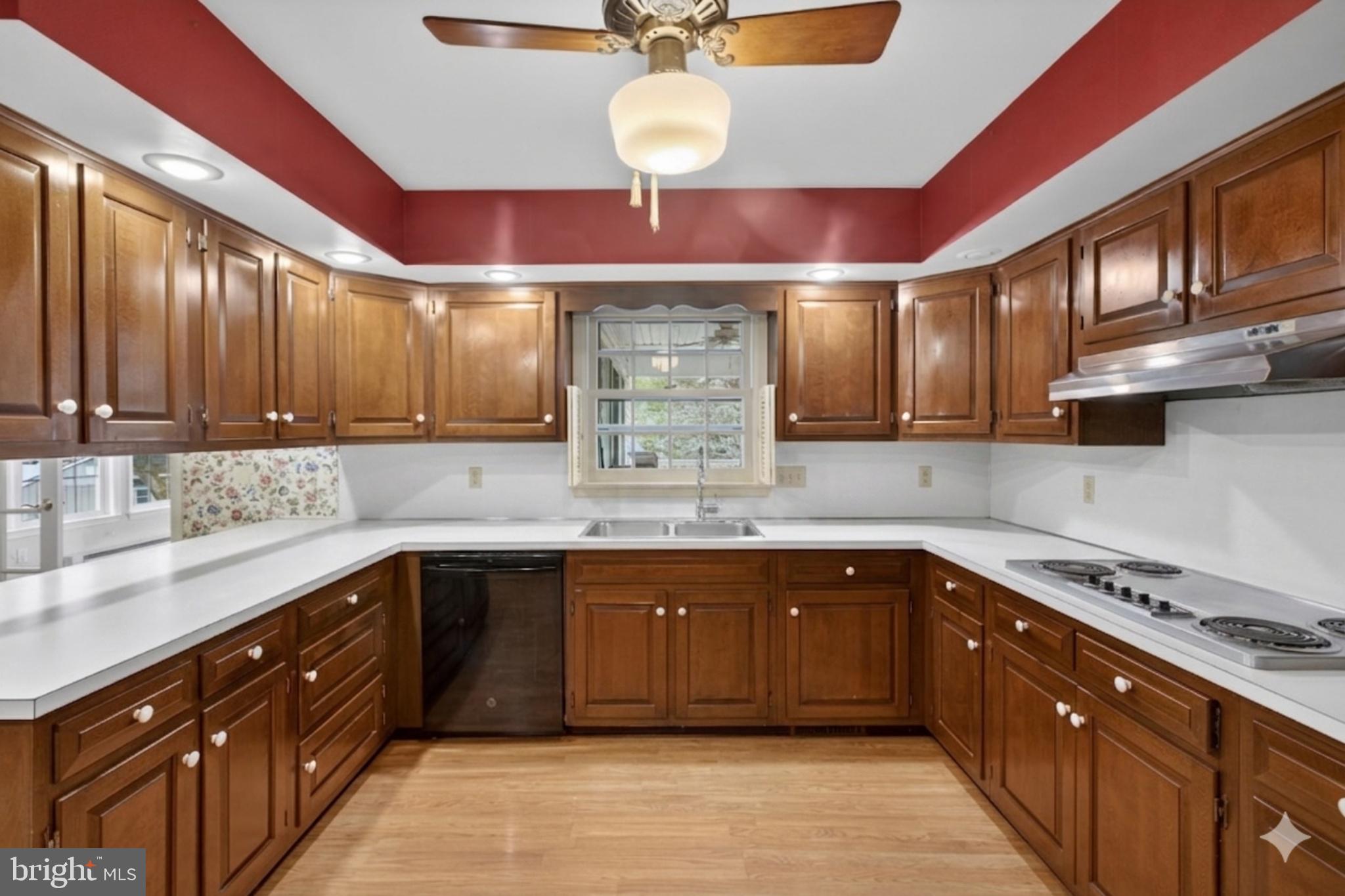 WEST END - Residential