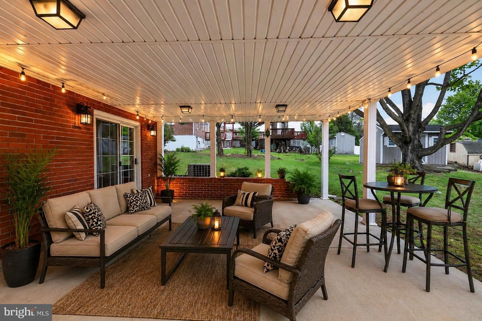WEST END - Residential