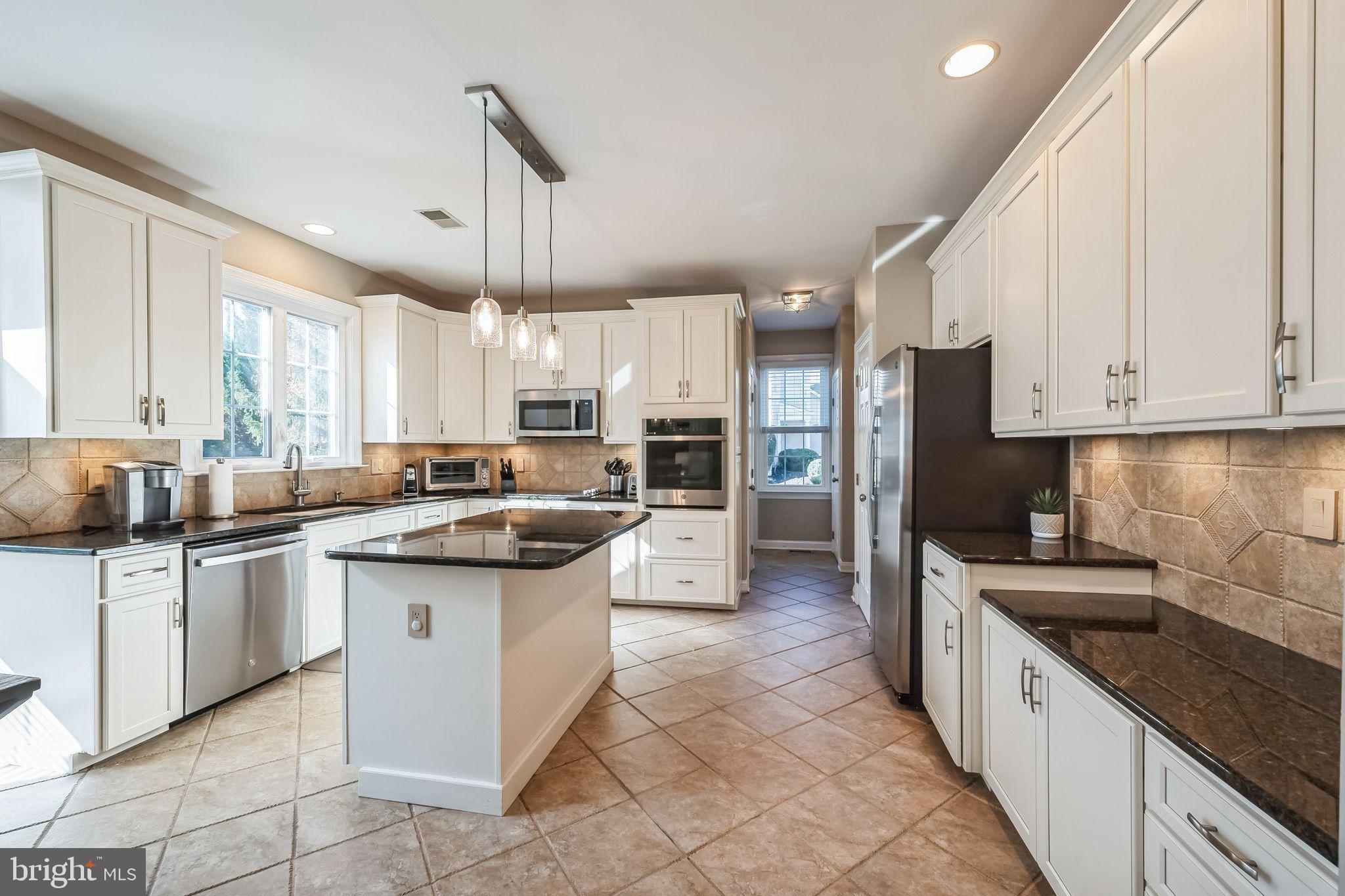 THE HILLS AT NORTH - Residential