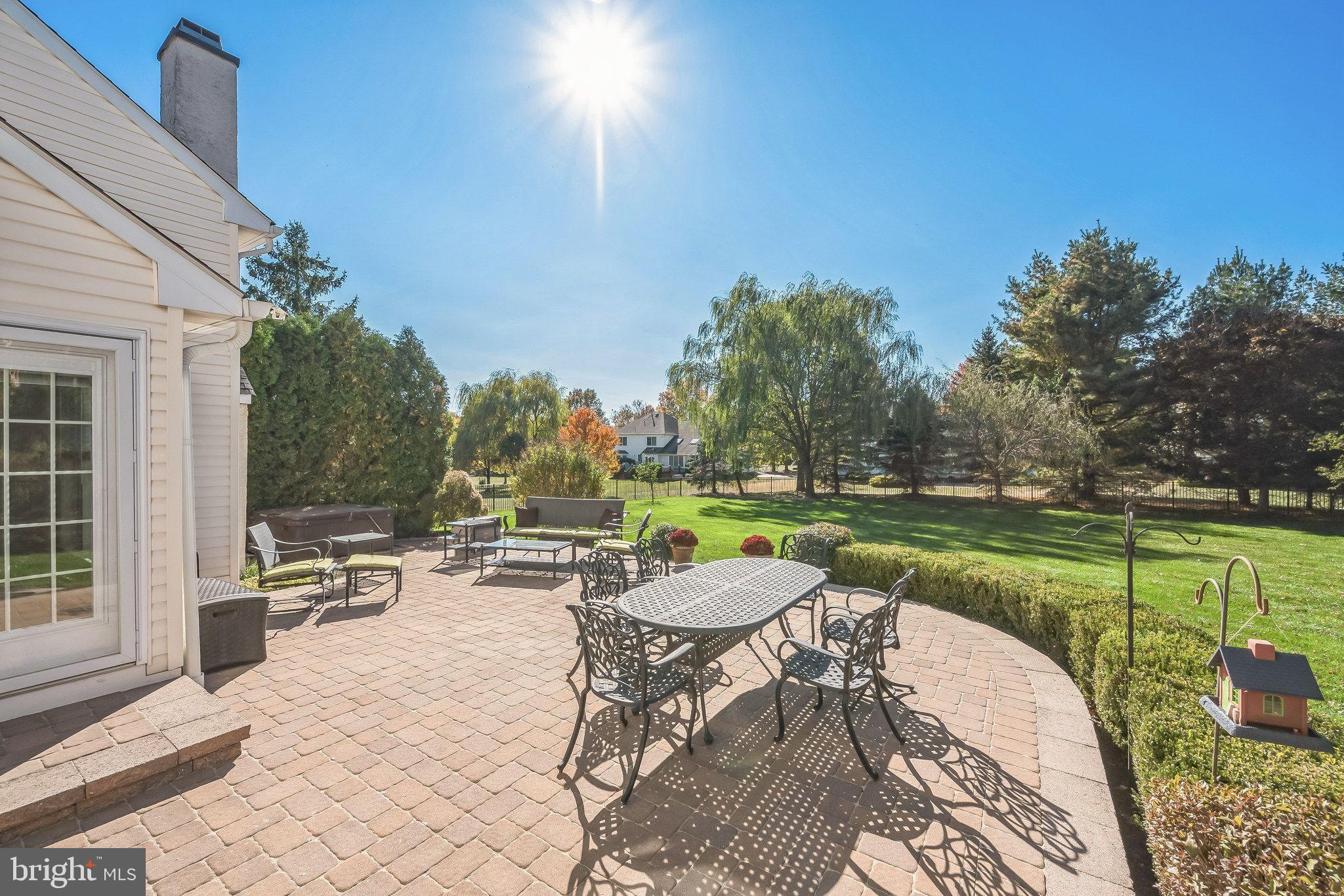 THE HILLS AT NORTH - Residential