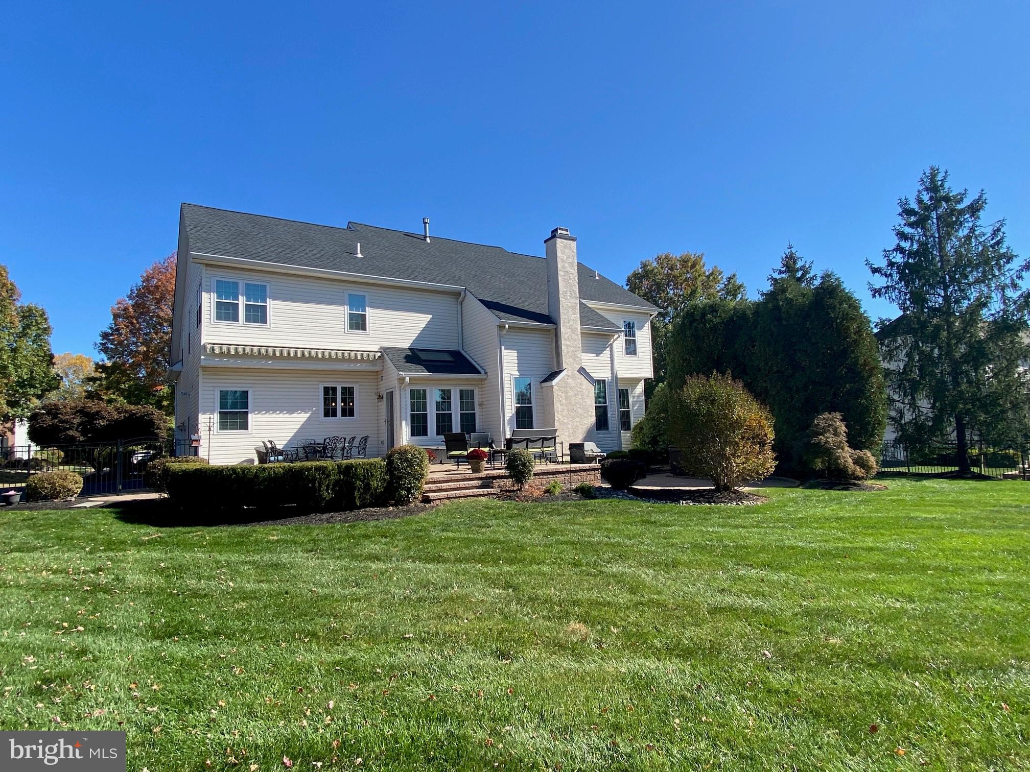 THE HILLS AT NORTH - Residential