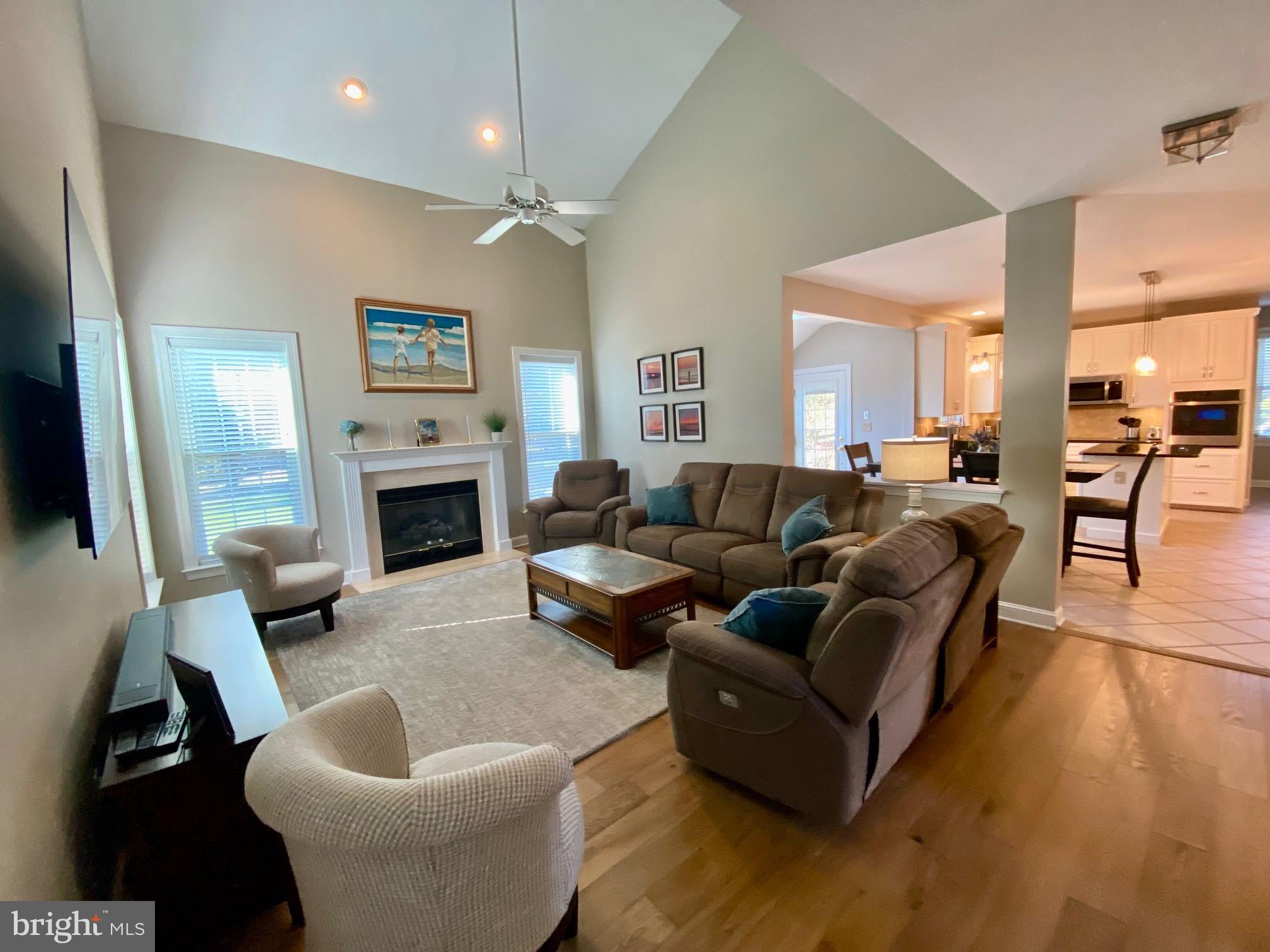 THE HILLS AT NORTH - Residential