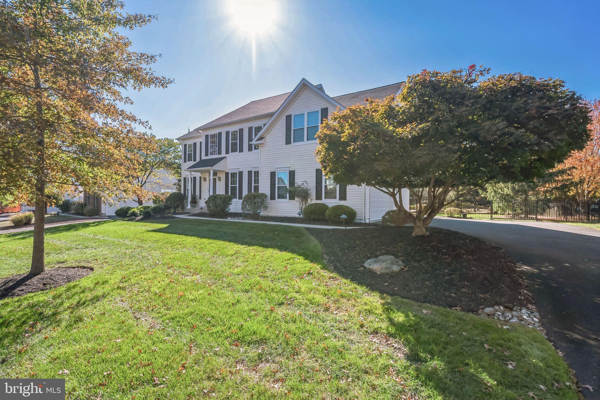 THE HILLS AT NORTH - Residential