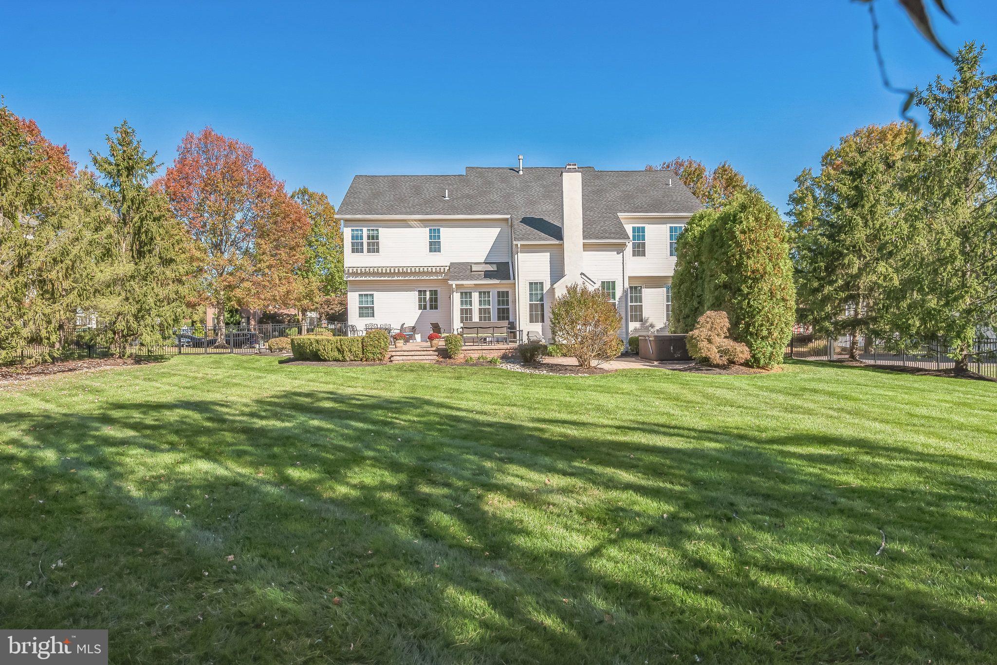 THE HILLS AT NORTH - Residential