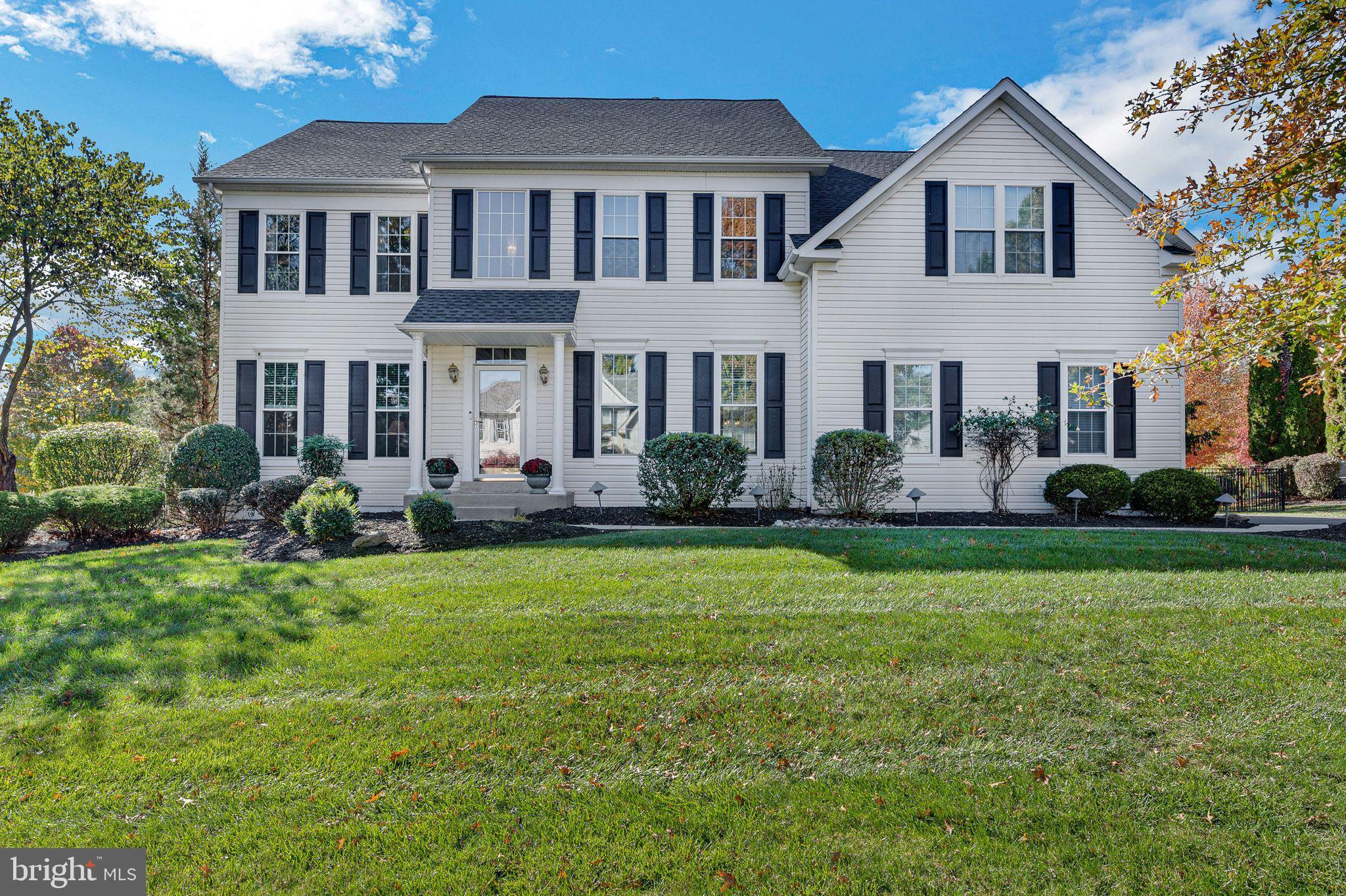 THE HILLS AT NORTH - Residential