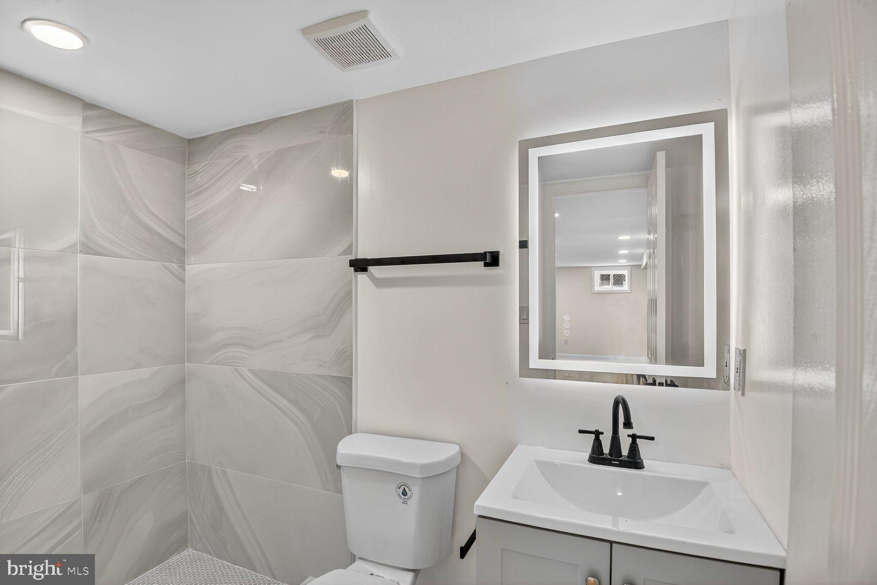 COLUMBIA PARK - Residential