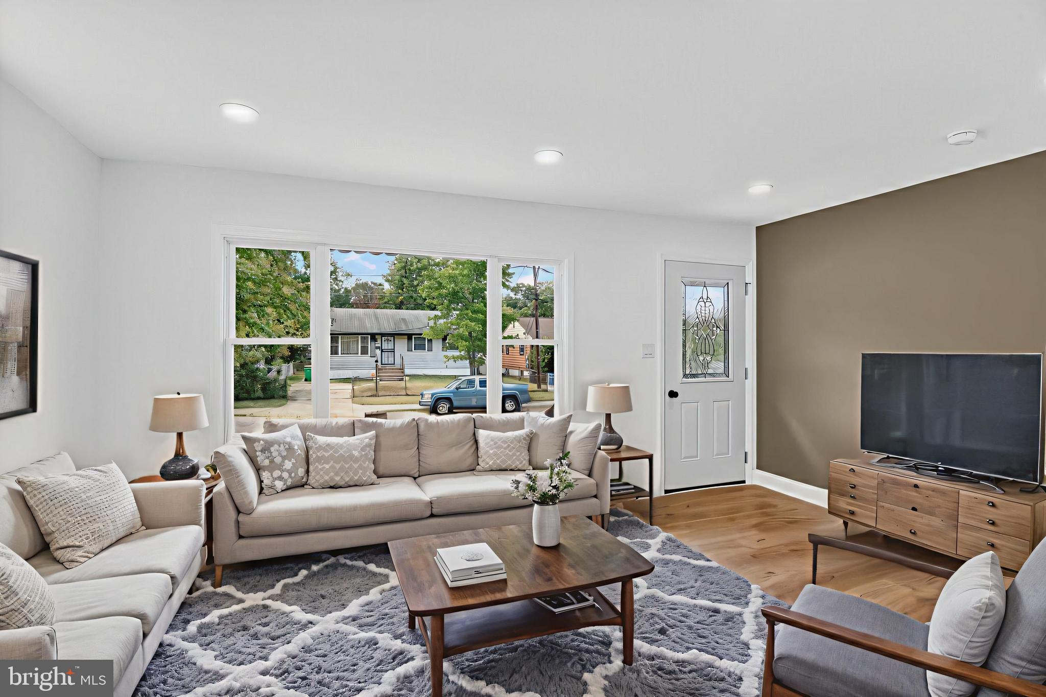 COLUMBIA PARK - Residential