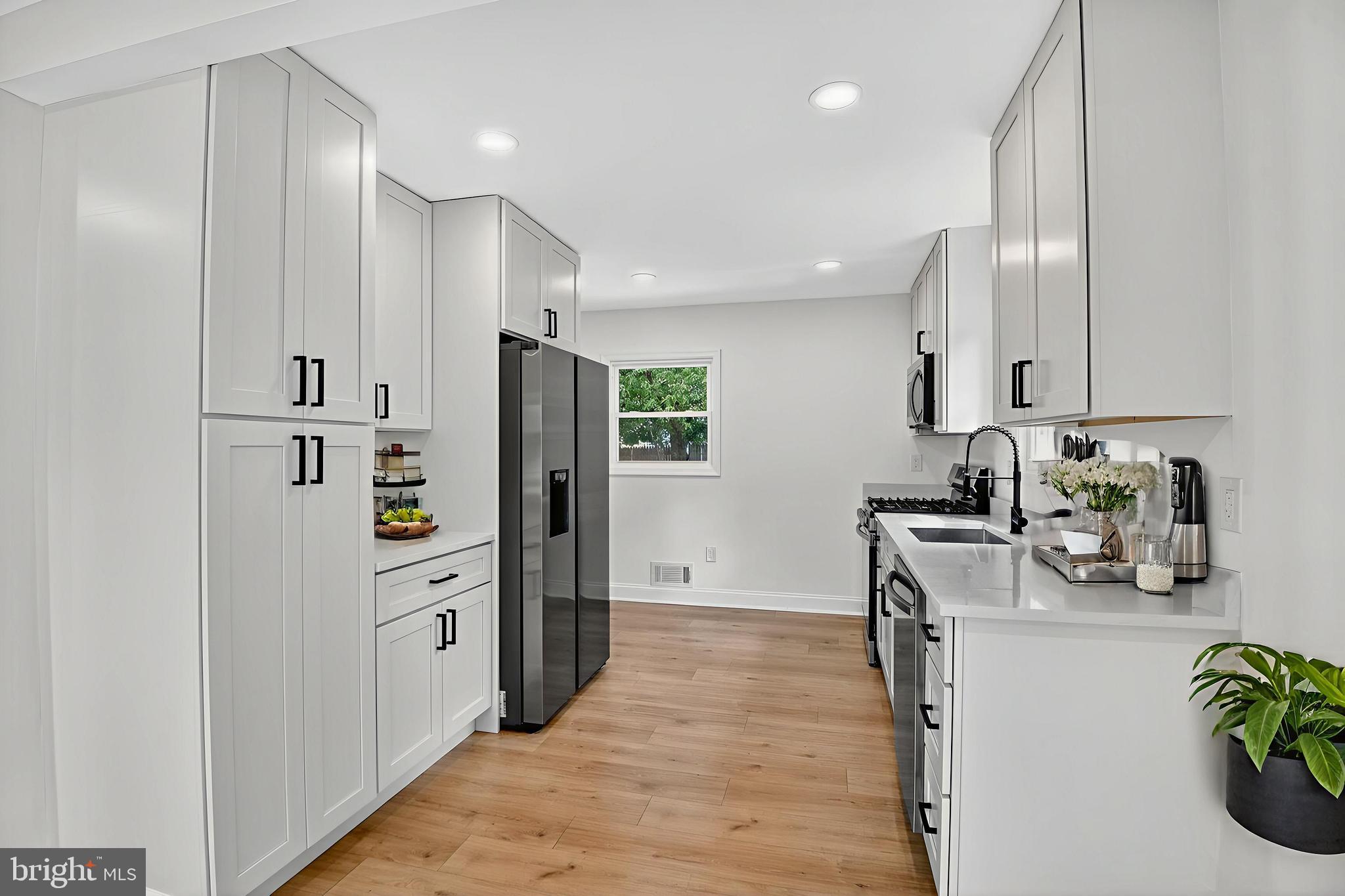 COLUMBIA PARK - Residential