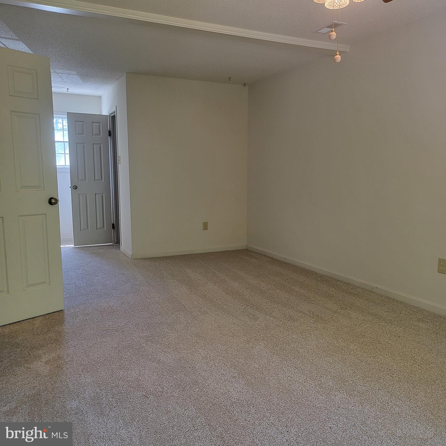 HILL STREET ESTATES - Residential Lease