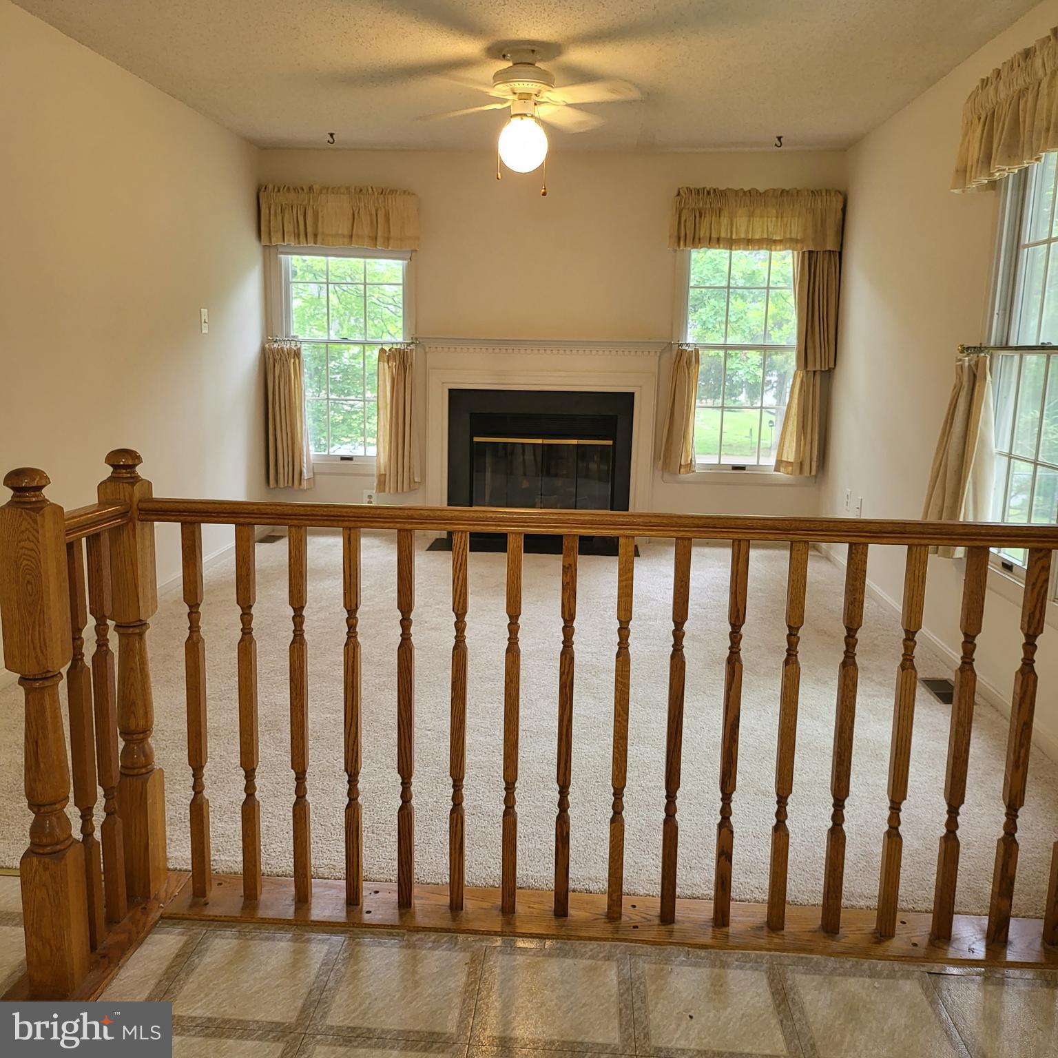 HILL STREET ESTATES - Residential Lease