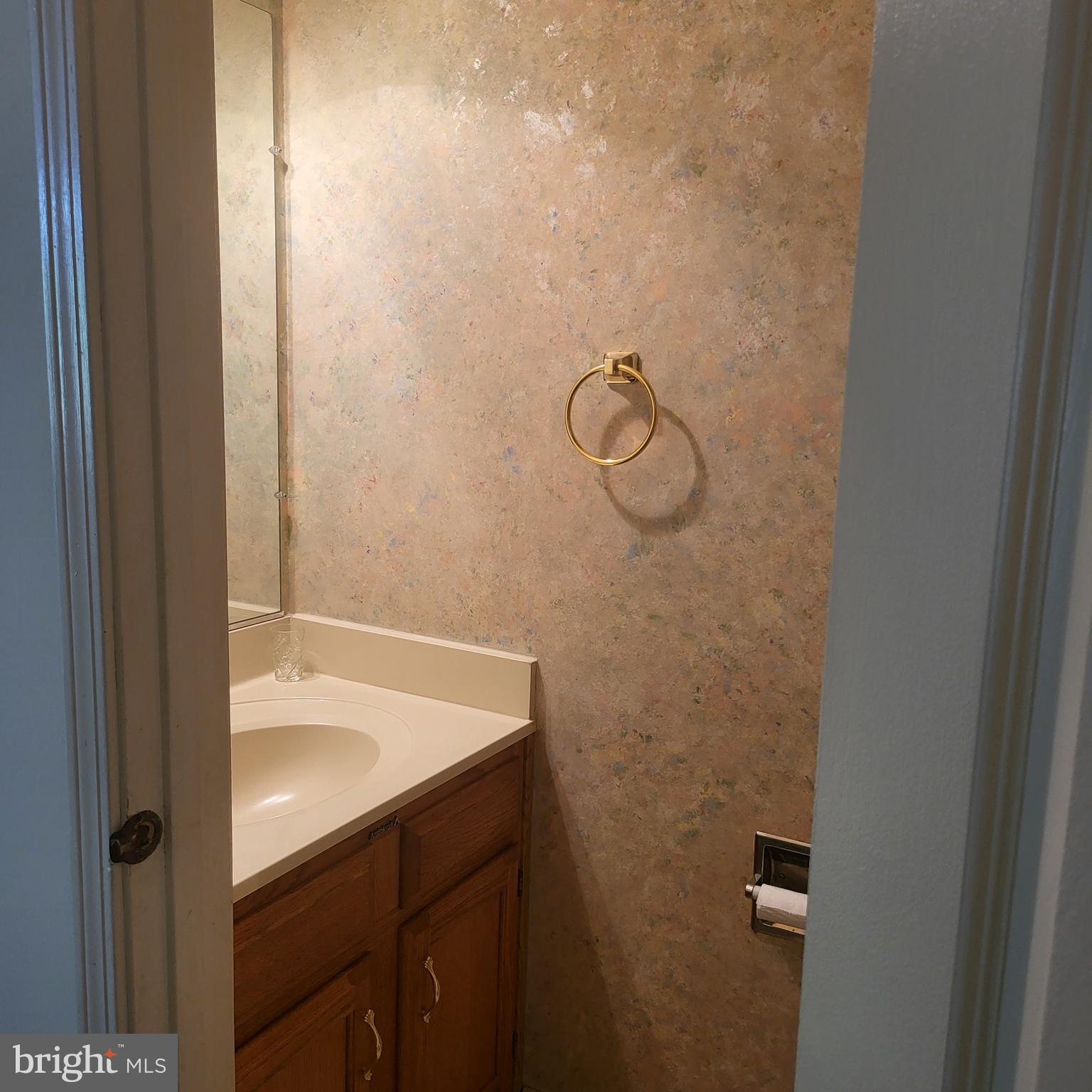 HILL STREET ESTATES - Residential Lease