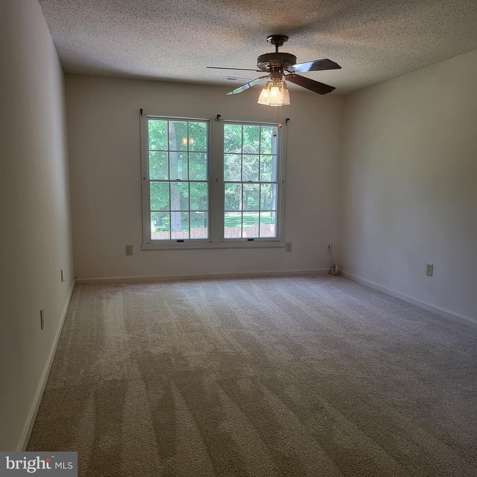 HILL STREET ESTATES - Residential Lease