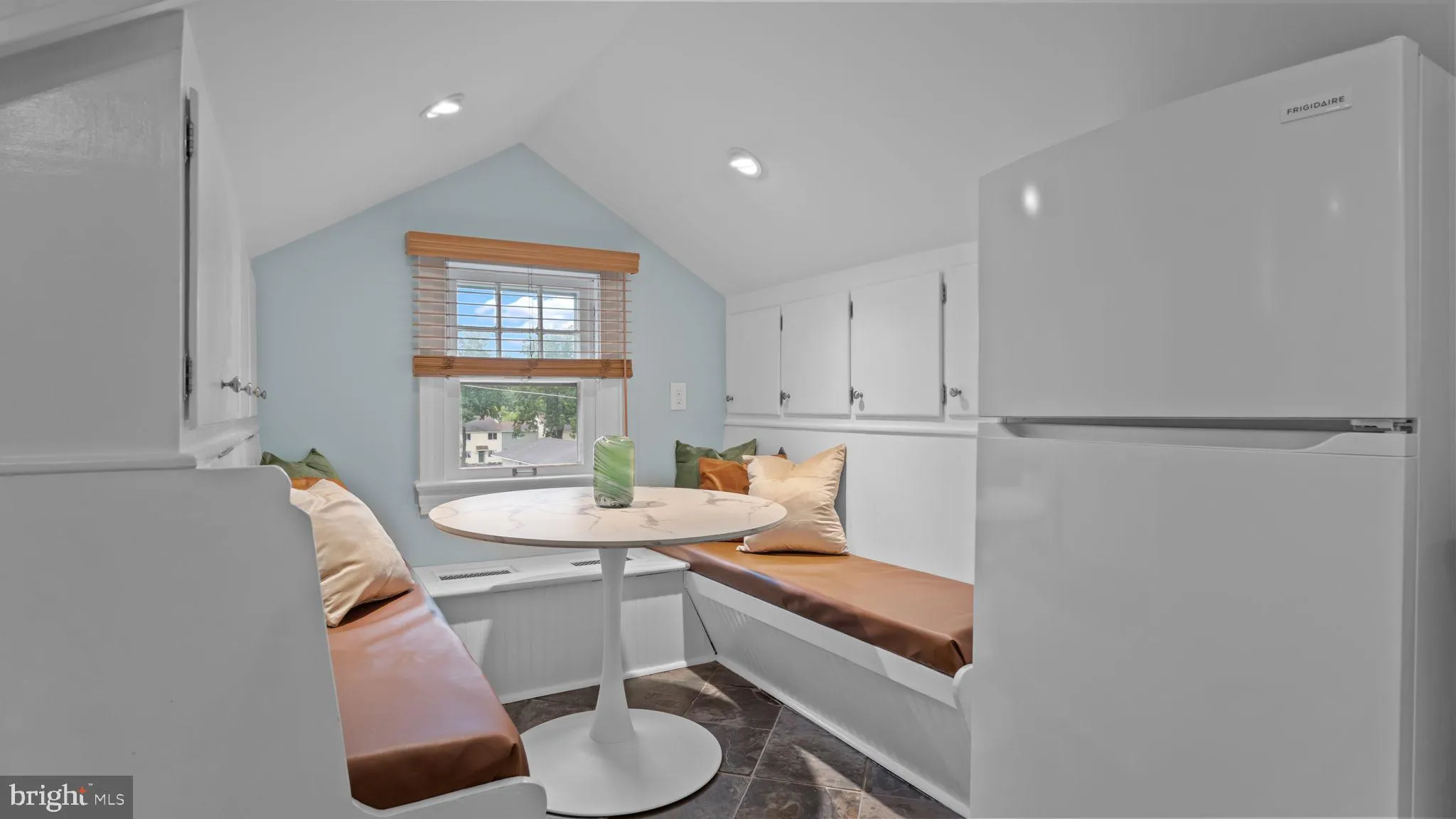 Yardley, Pennsylvania 19067, United States, 2 Bedrooms Bedrooms, ,1 BathroomBathrooms,Residential,Active,165377