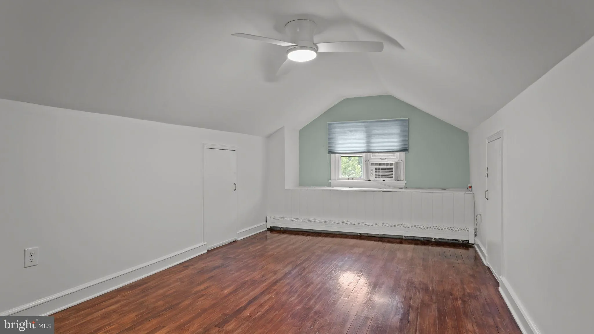 Yardley, Pennsylvania 19067, United States, 2 Bedrooms Bedrooms, ,1 BathroomBathrooms,Residential,Active,165377