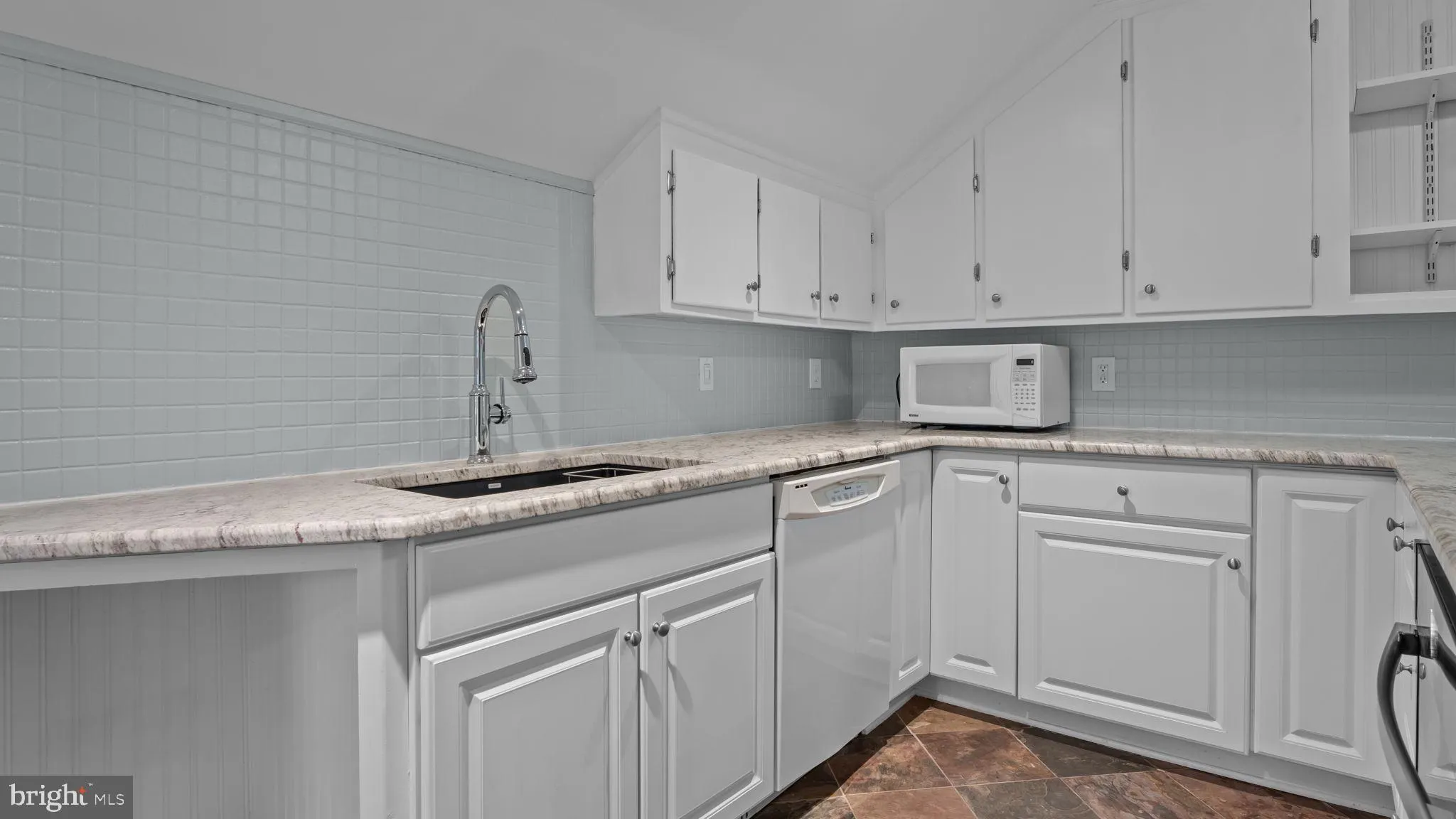 Yardley, Pennsylvania 19067, United States, 2 Bedrooms Bedrooms, ,1 BathroomBathrooms,Residential,Active,165377