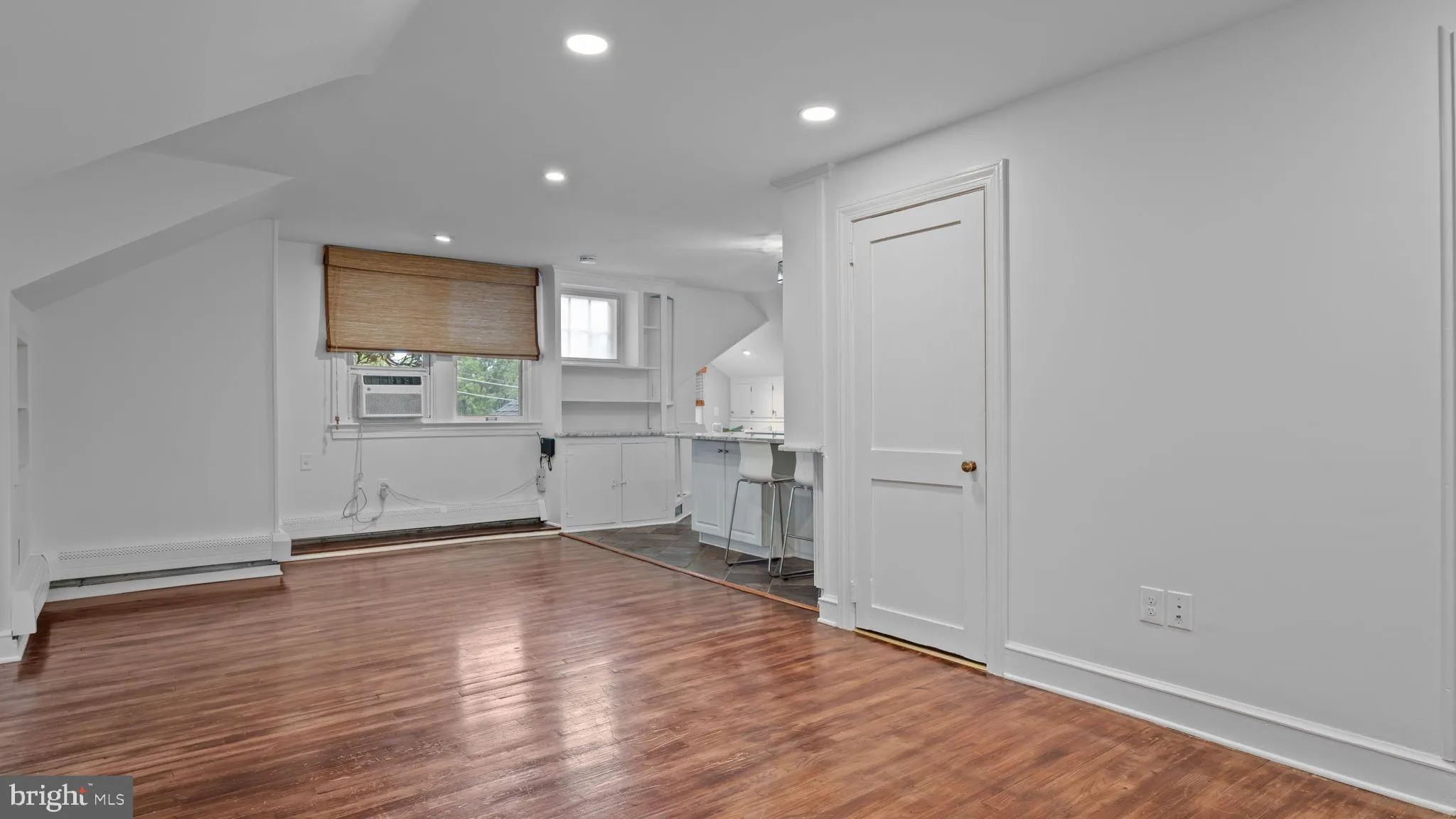 Yardley, Pennsylvania 19067, United States, 2 Bedrooms Bedrooms, ,1 BathroomBathrooms,Residential,Active,165377