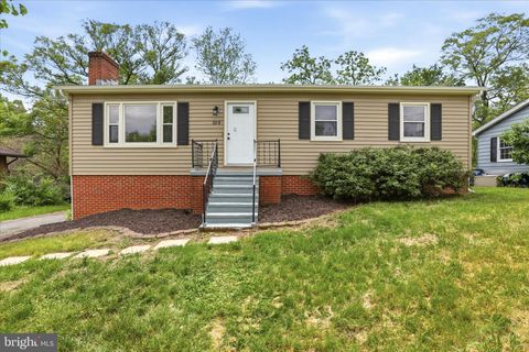 Homes For Sale - 108 Wild Rose Circle<br/> Frederick County, WINCHESTER, VA 22602