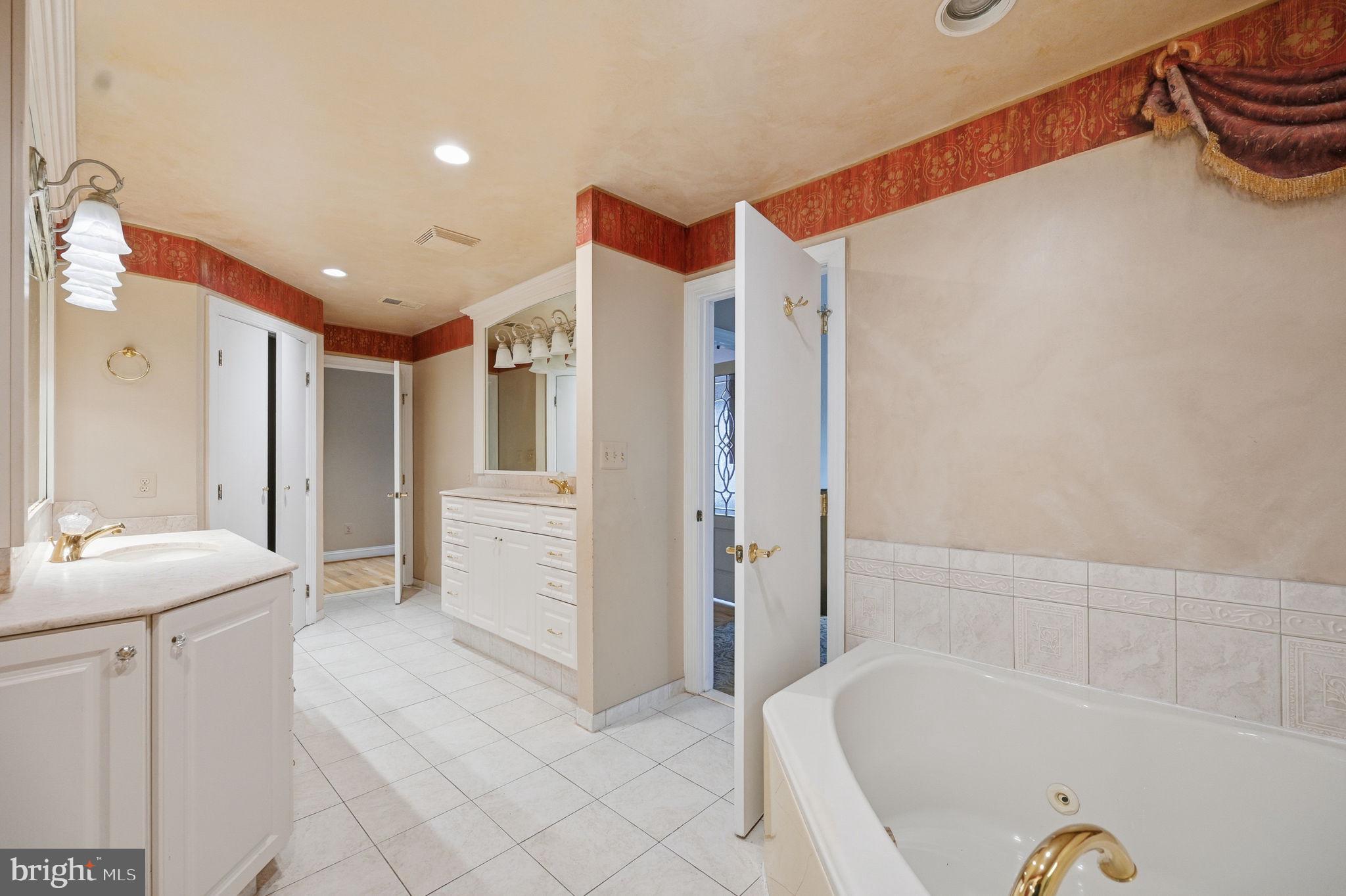 SYCAMORE SPRINGS - Residential