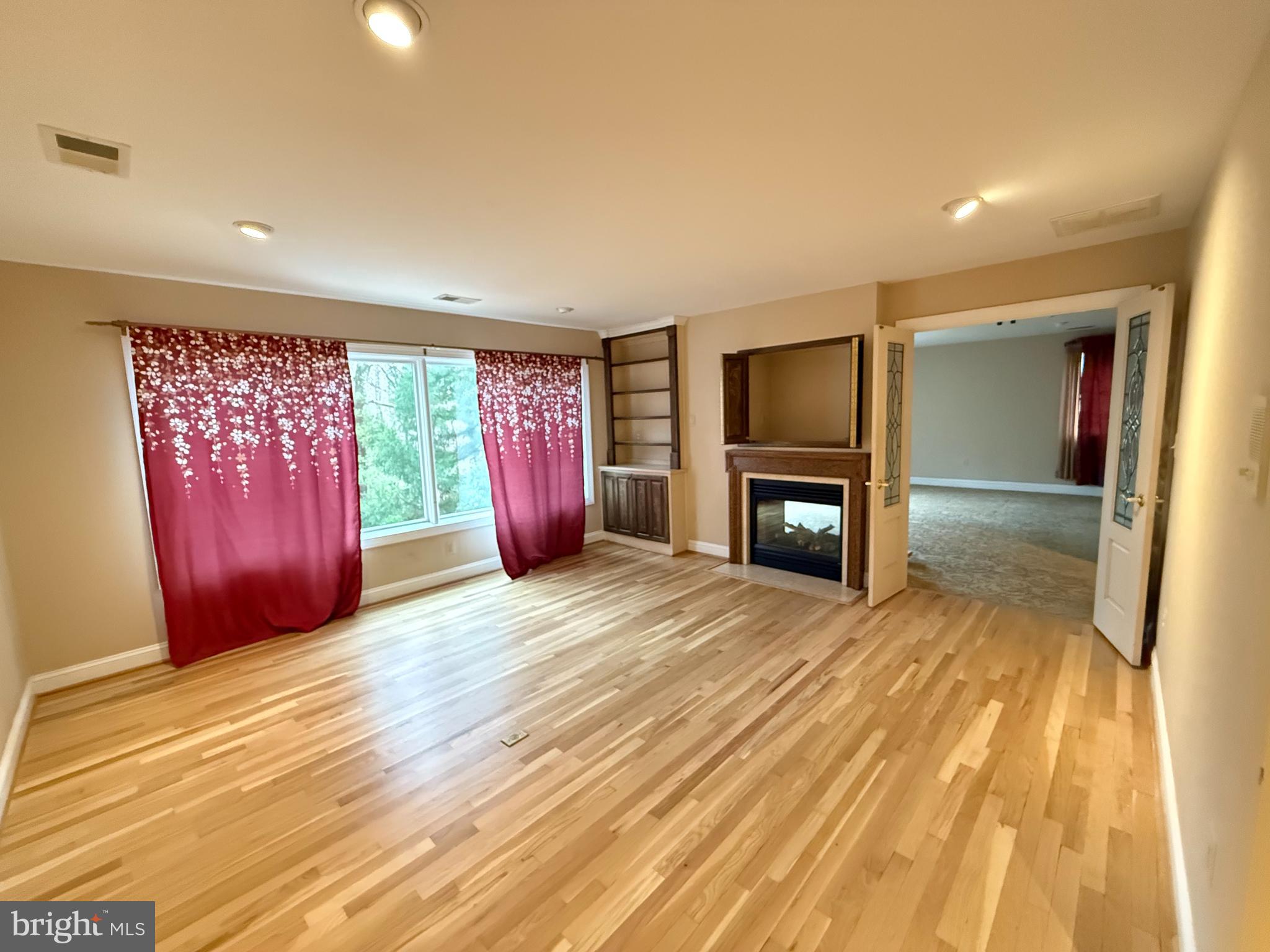 SYCAMORE SPRINGS - Residential