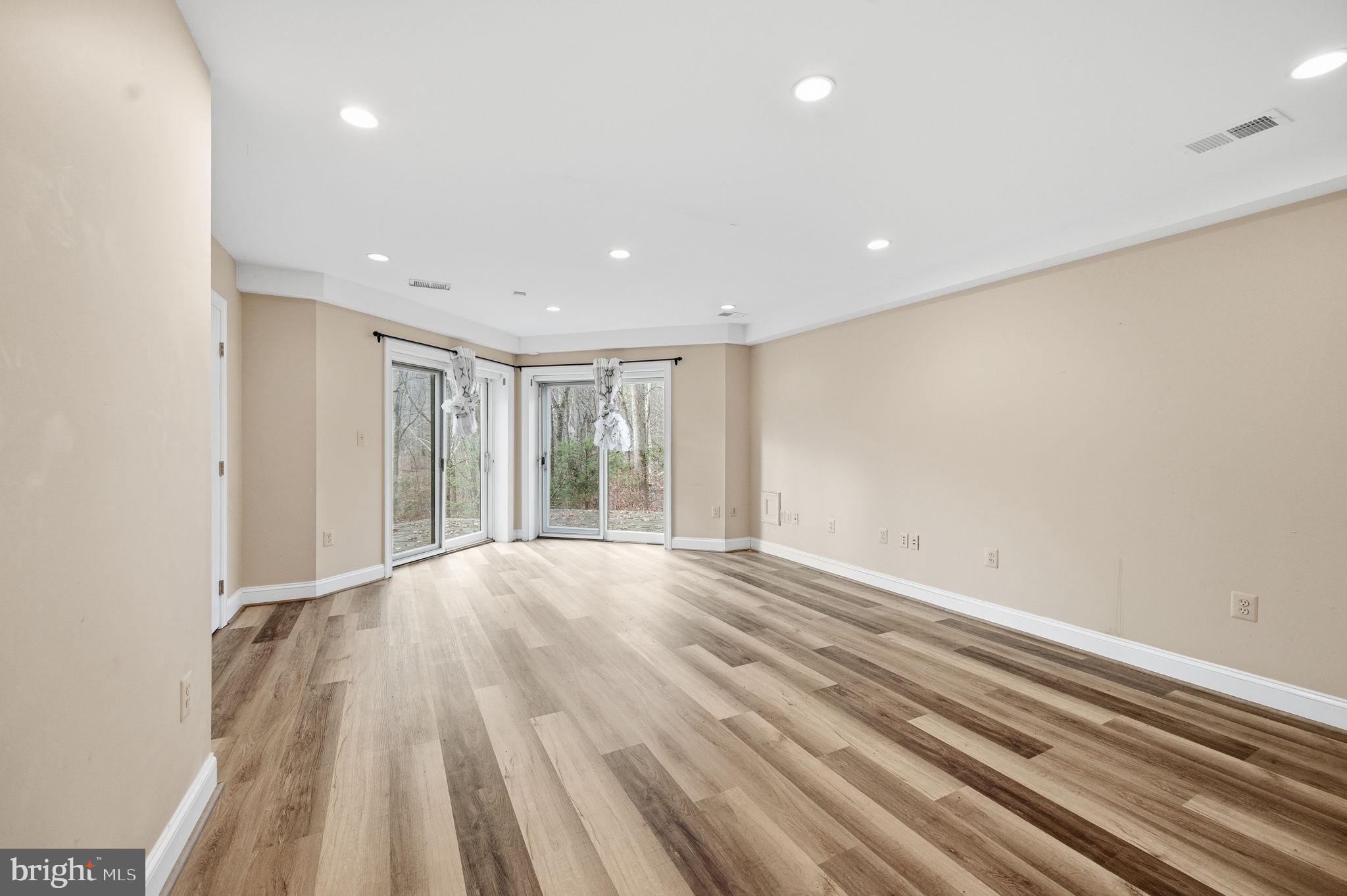 SYCAMORE SPRINGS - Residential