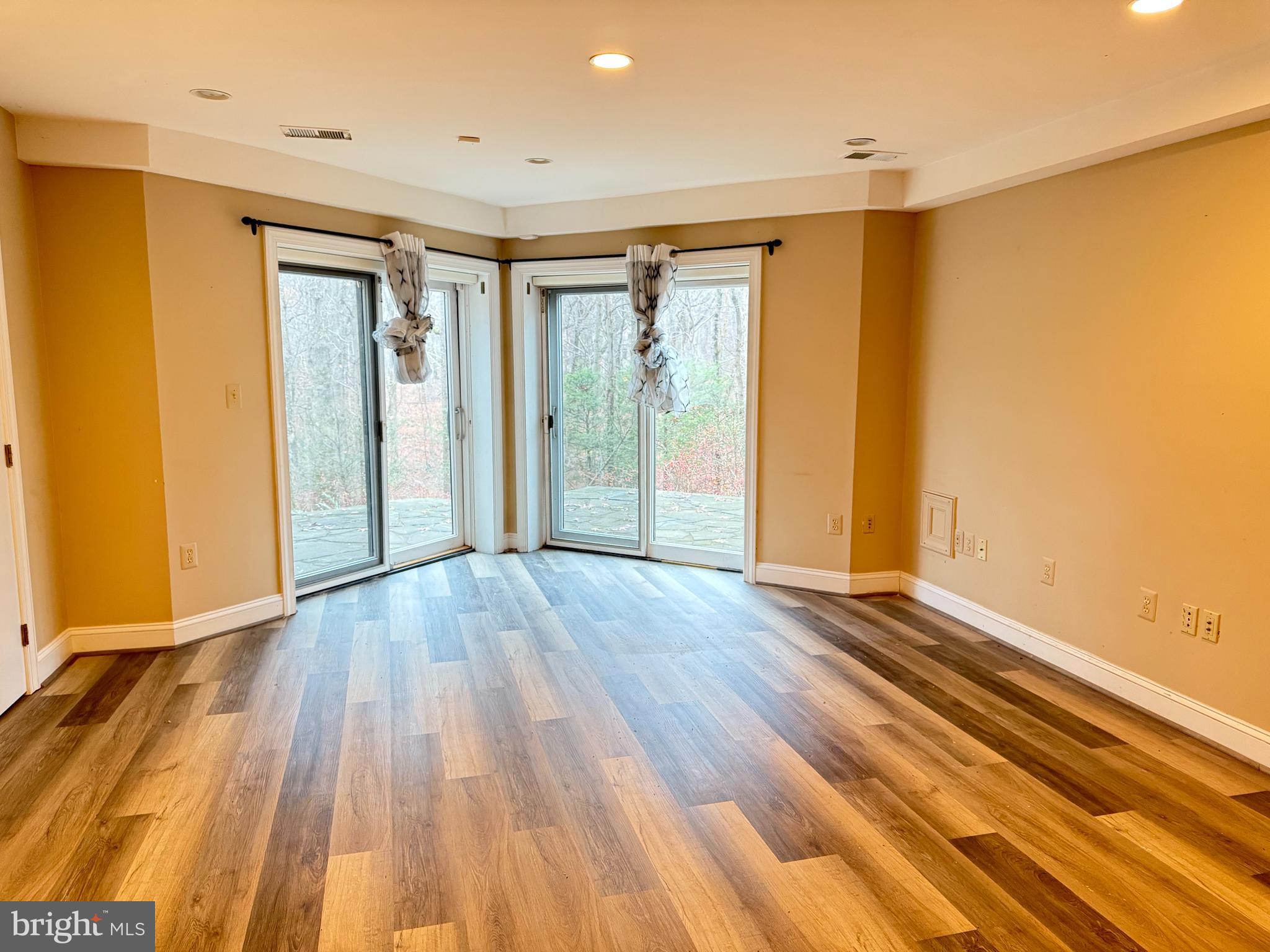 SYCAMORE SPRINGS - Residential