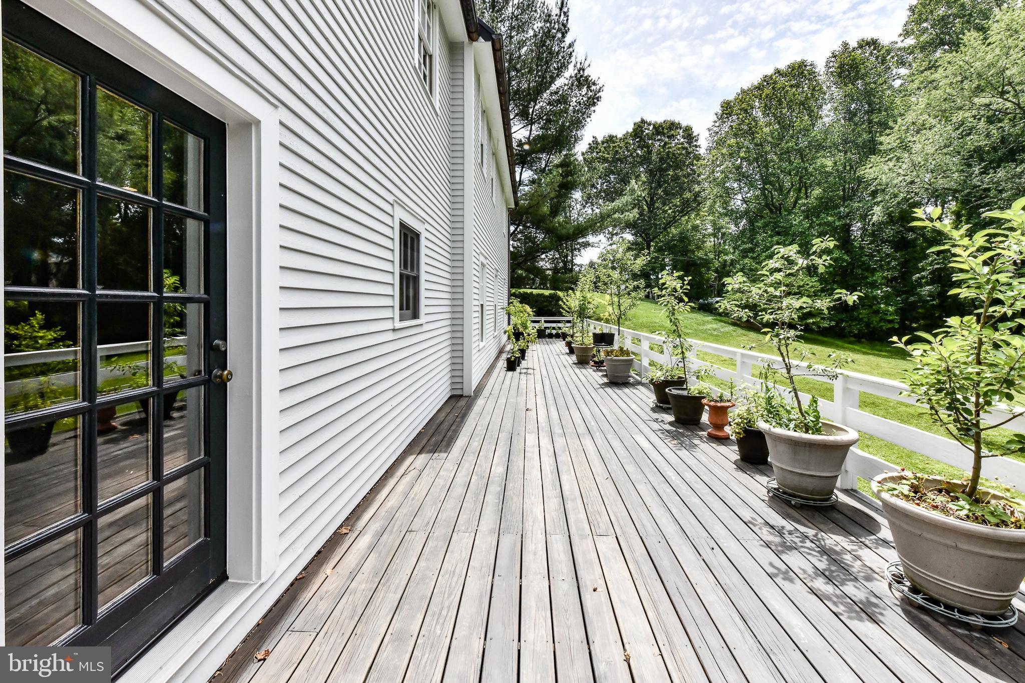 BELLE VIEW - Residential Lease