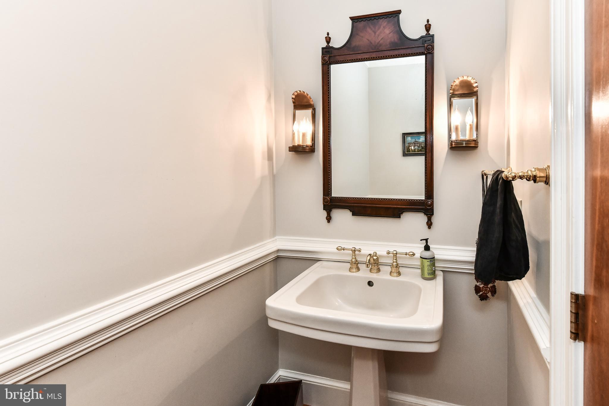 BELLE VIEW - Residential Lease