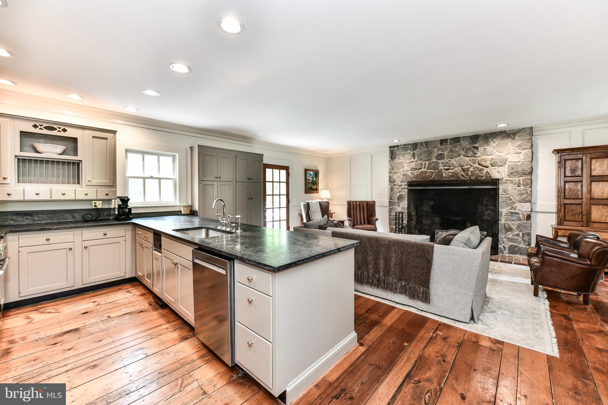 BELLE VIEW - Residential Lease