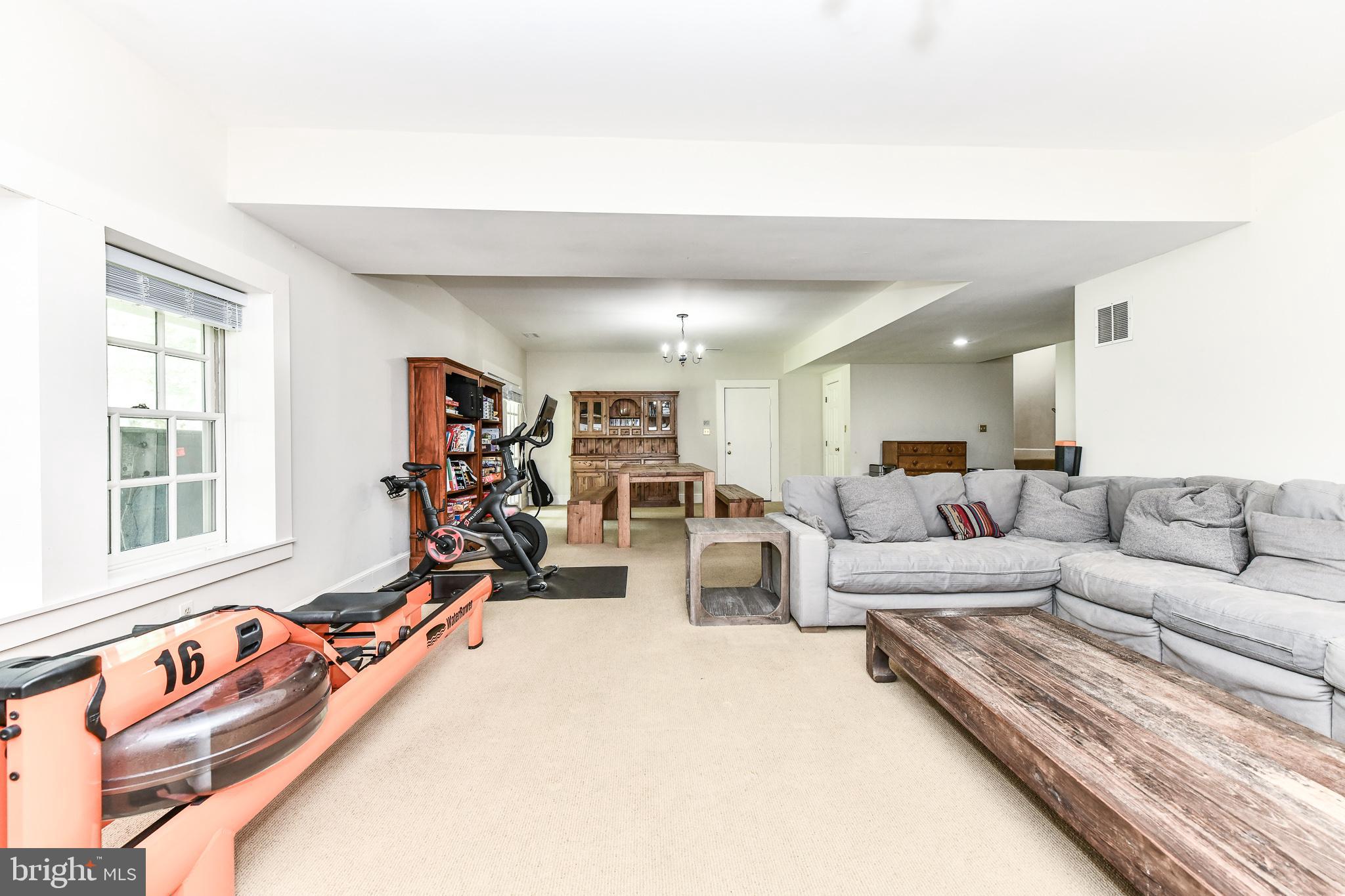 BELLE VIEW - Residential Lease