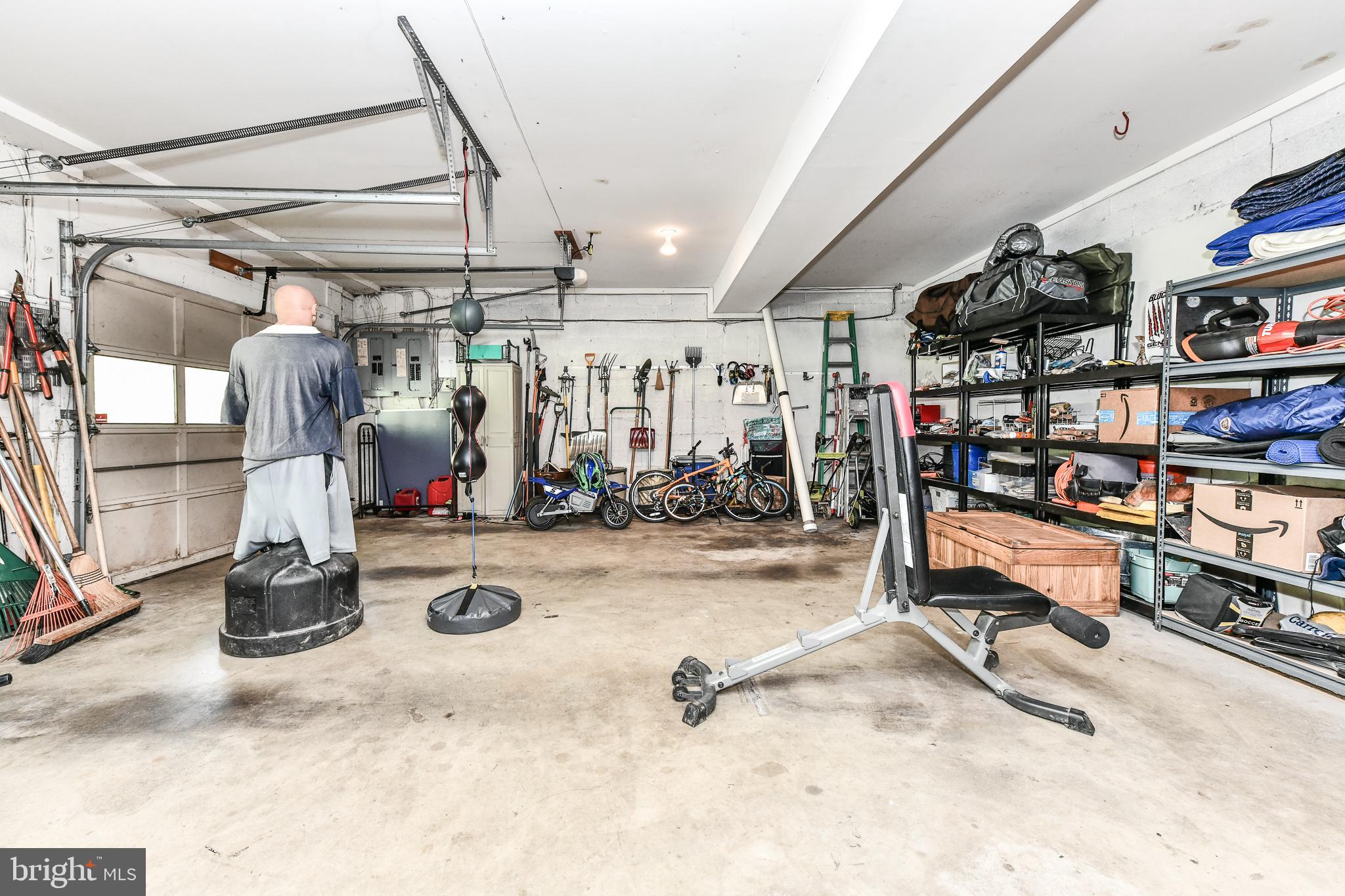 BELLE VIEW - Residential Lease