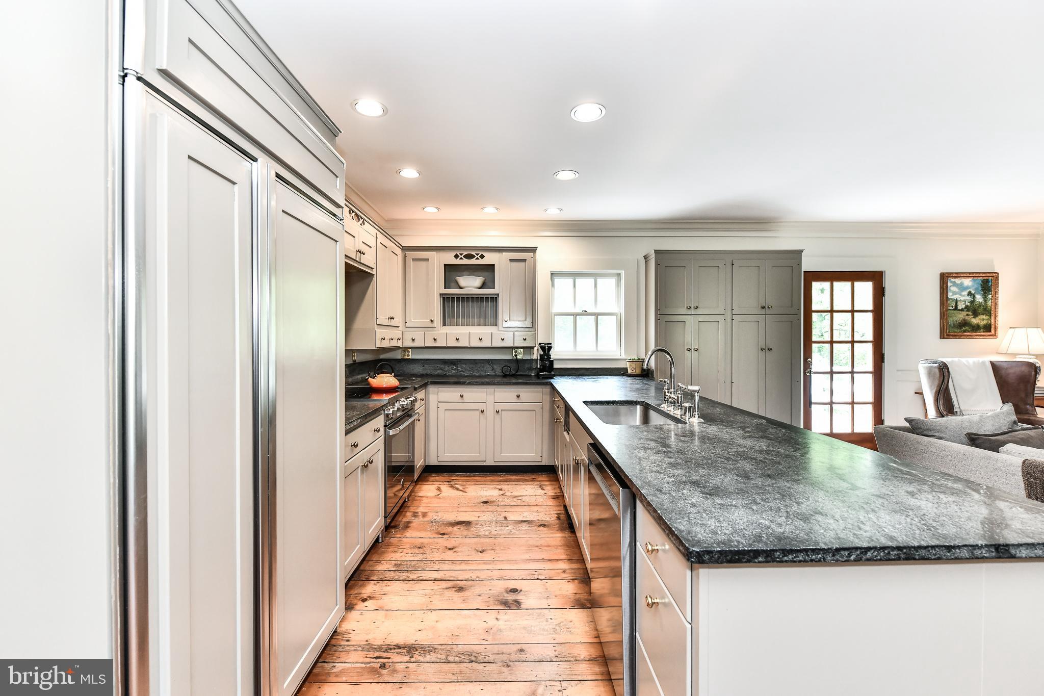 BELLE VIEW - Residential Lease