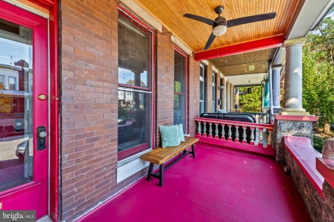 Townhouse For Sale - 306 E 31st Street<br/> BALTIMORE, MD 21218