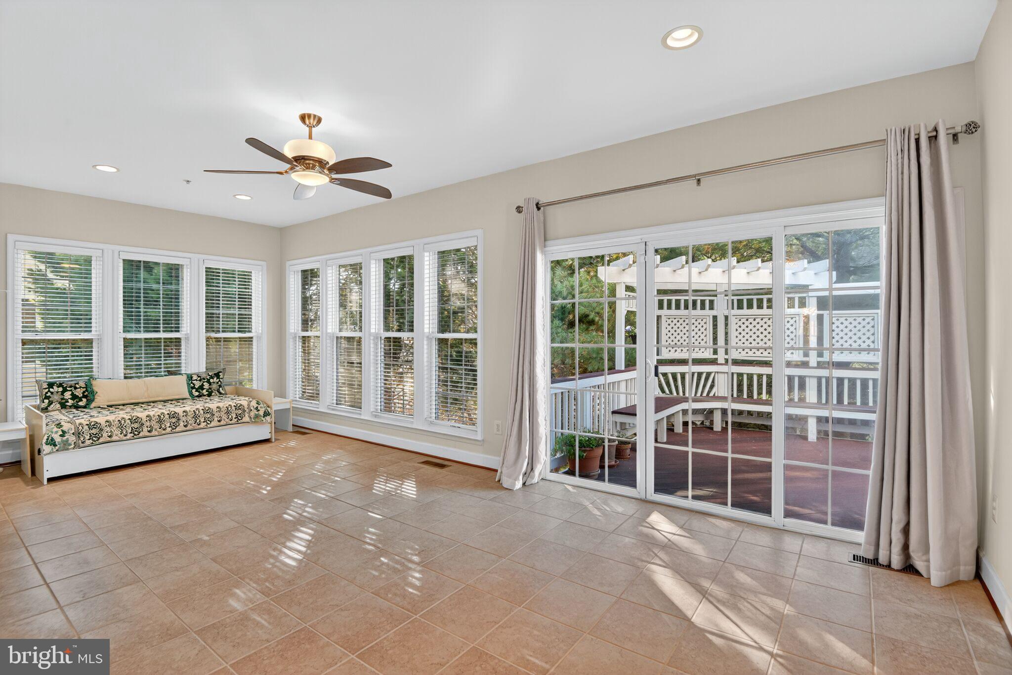 SUMMERFIELD CROSSING - Residential