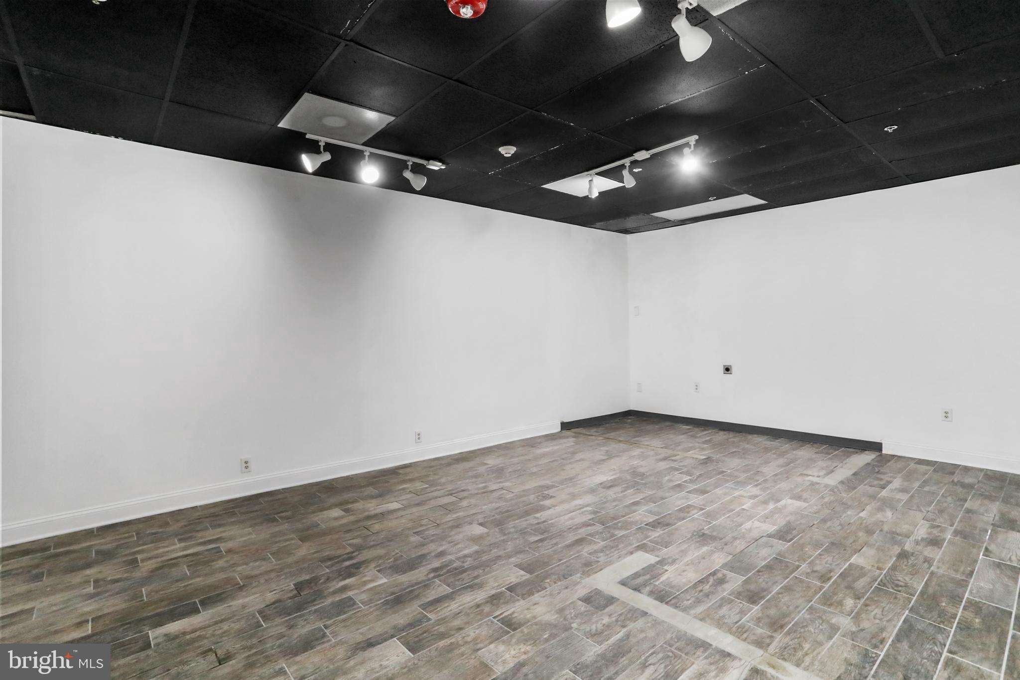 NONE AVAILABLE - Commercial Lease