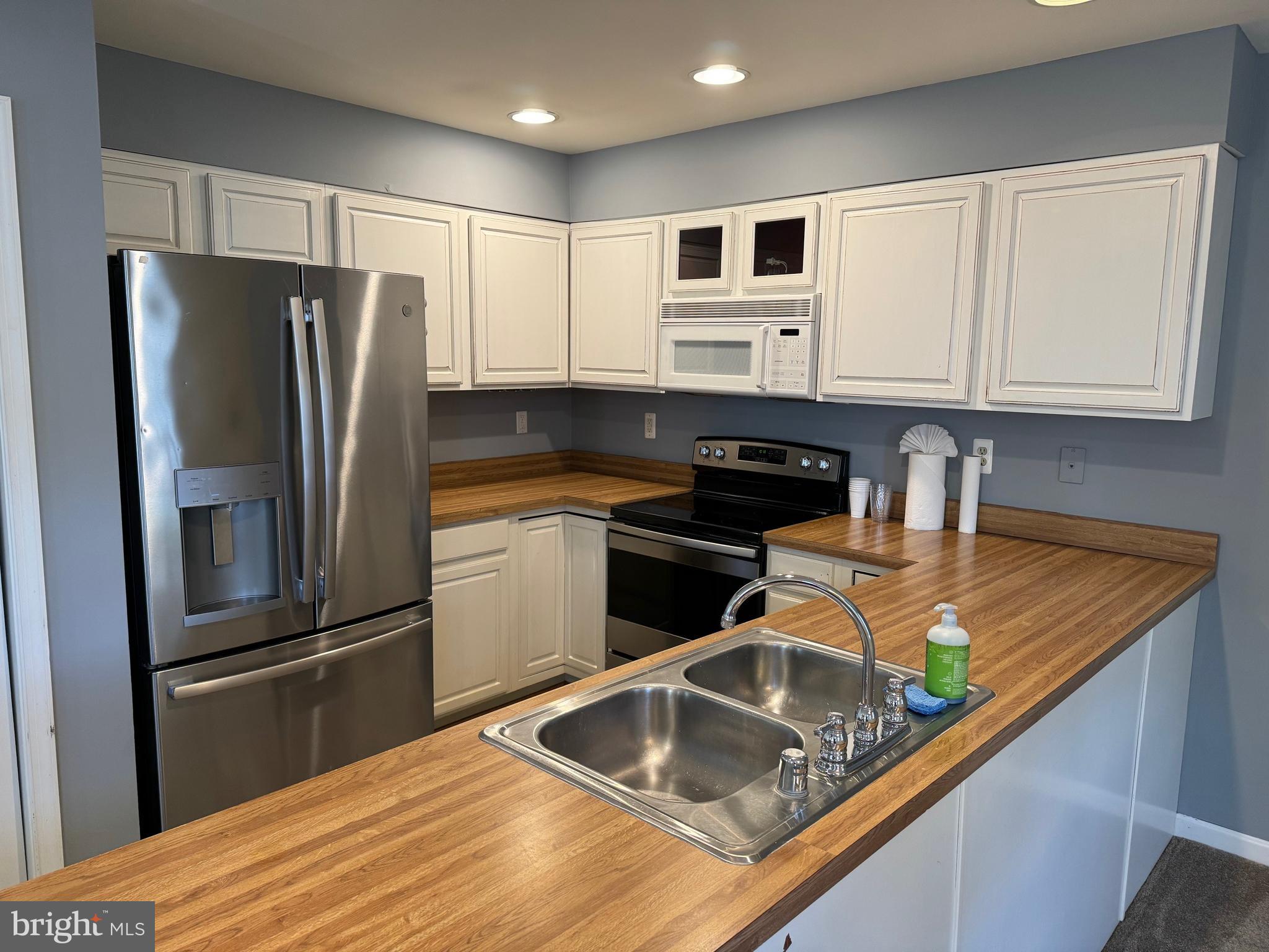 WESTLAKE - Residential Lease