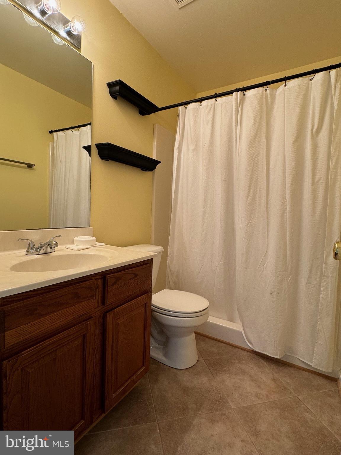 WESTLAKE - Residential Lease