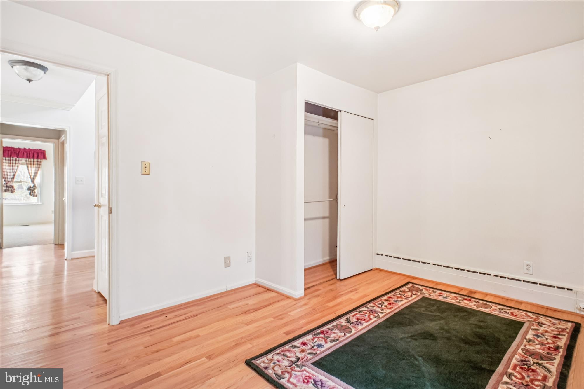 FIVE OAKS - Residential