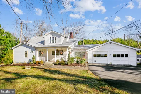 2627 Five Oaks Road, Vienna, VA MLS: VAFX2284042