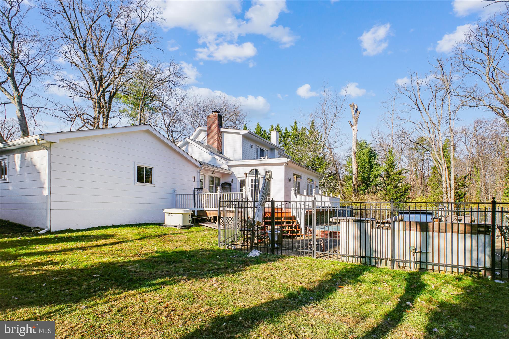 FIVE OAKS - Residential