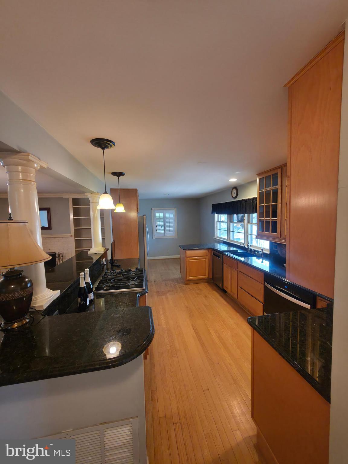 FIVE OAKS - Residential