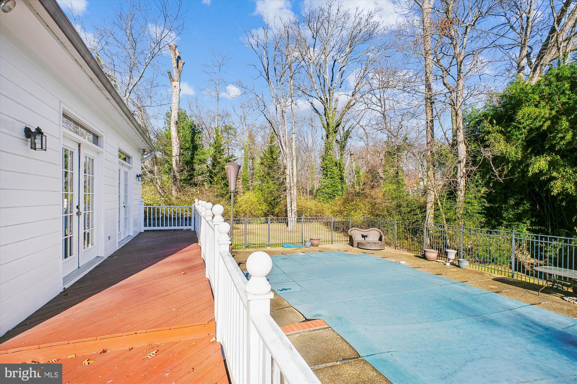 FIVE OAKS - Residential