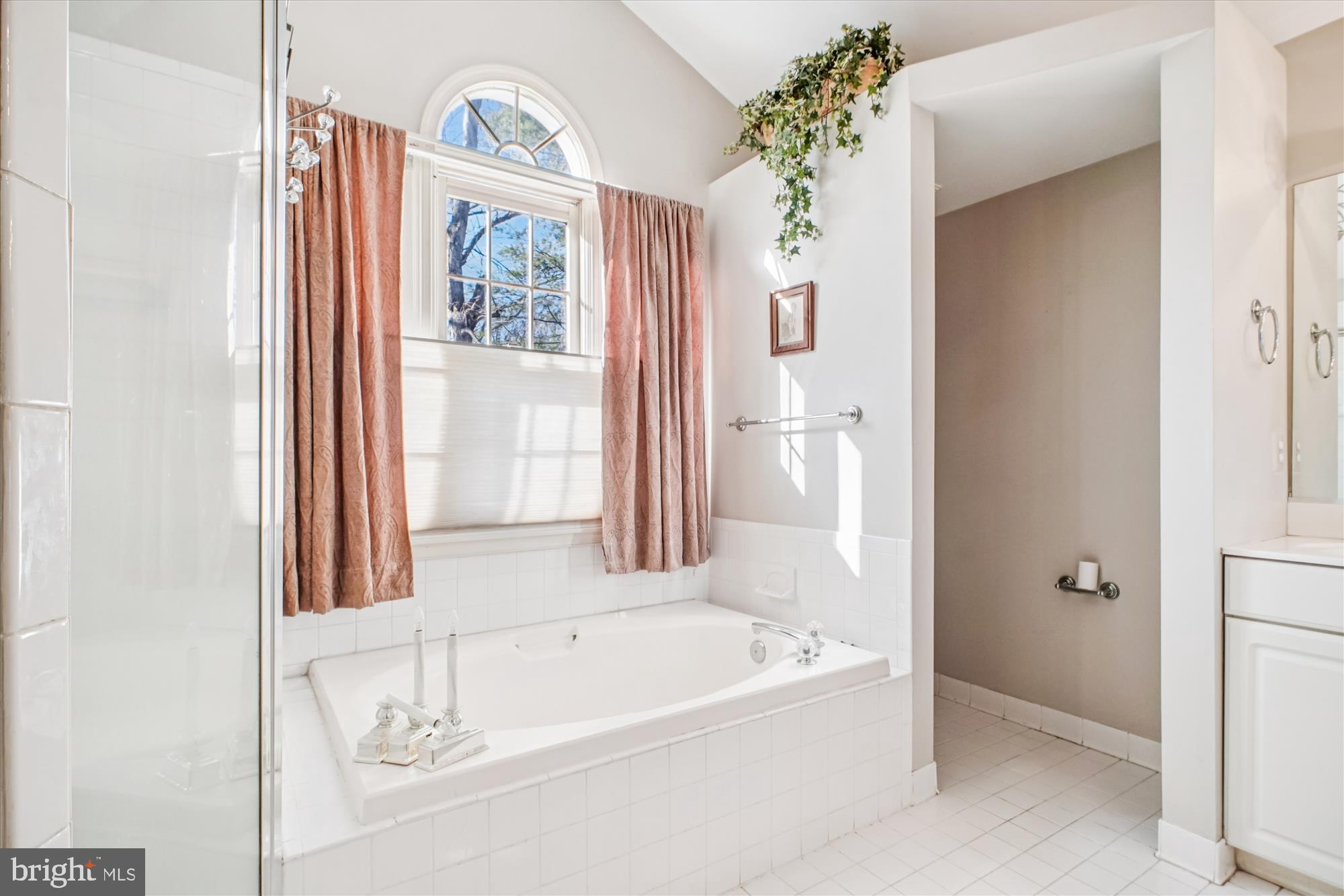 FIVE OAKS - Residential