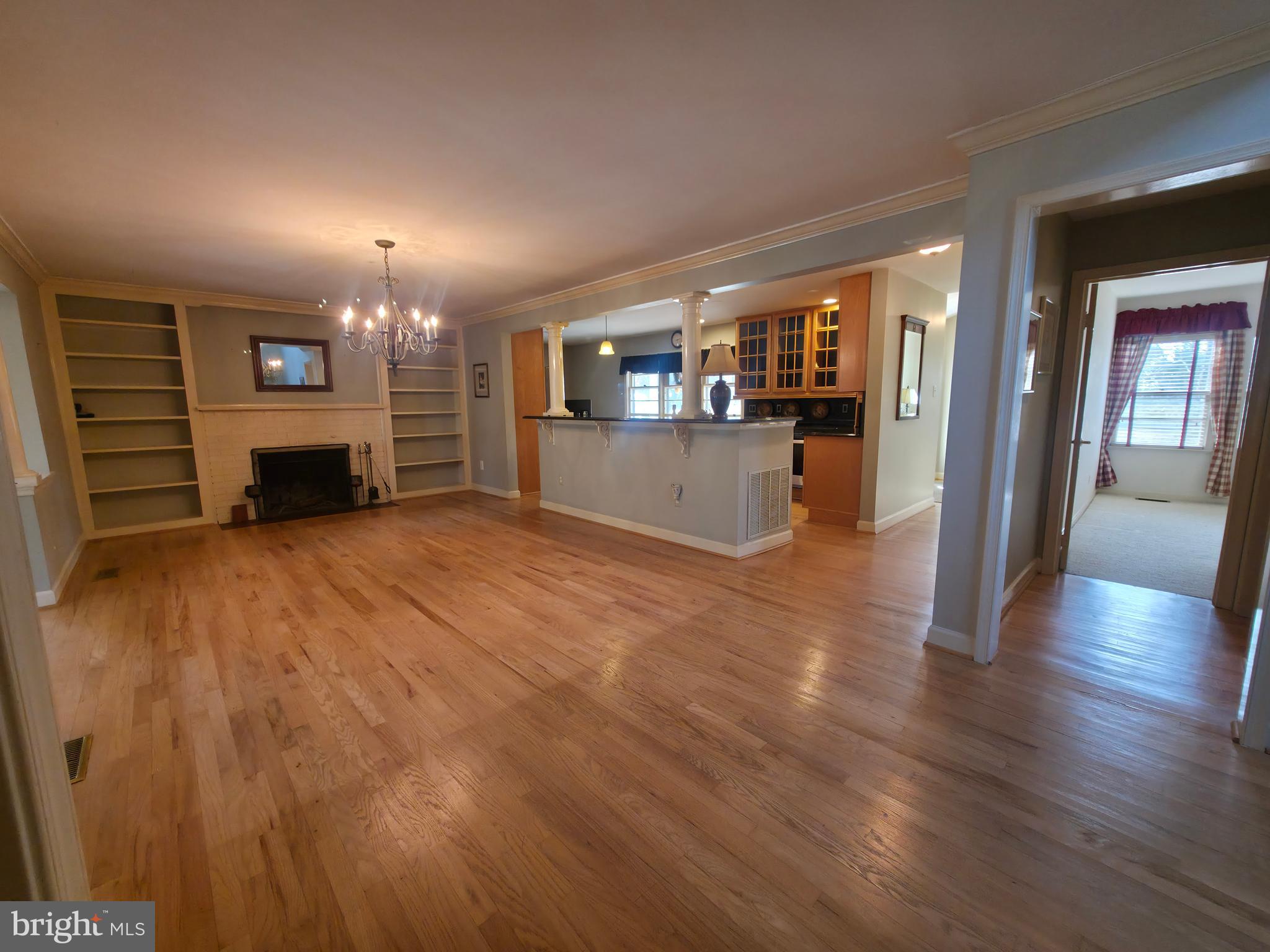 FIVE OAKS - Residential